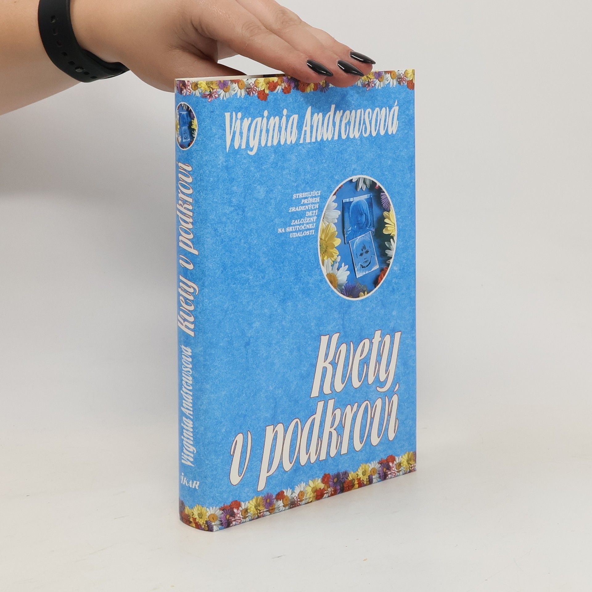V. C. Andrews Kvety v podkroví