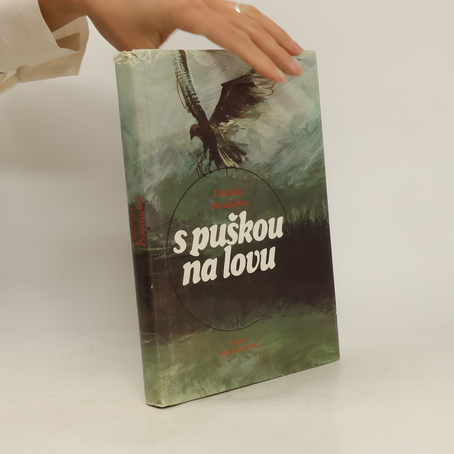 Zdeněk Netopil S puškou na lovu