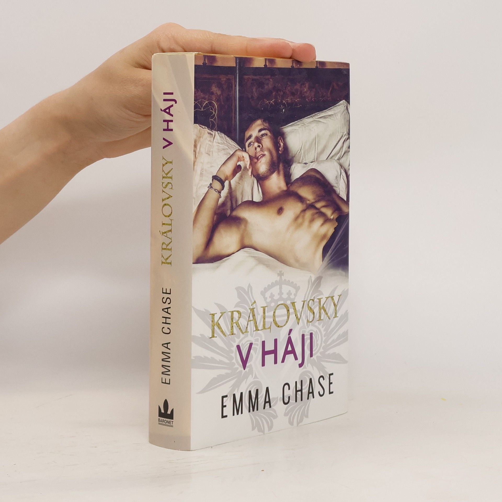 Emma Chase Královsky v háji: Royally (1)