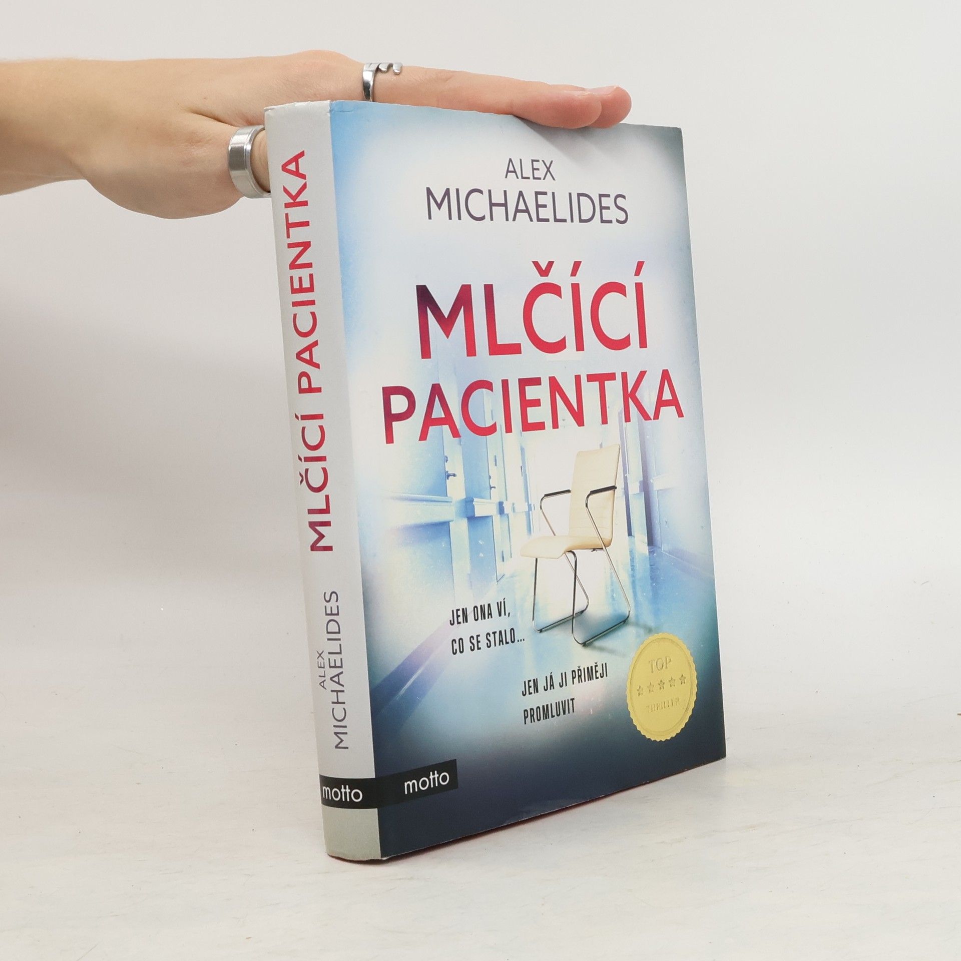 Alex Michaelides Mlčící pacientka