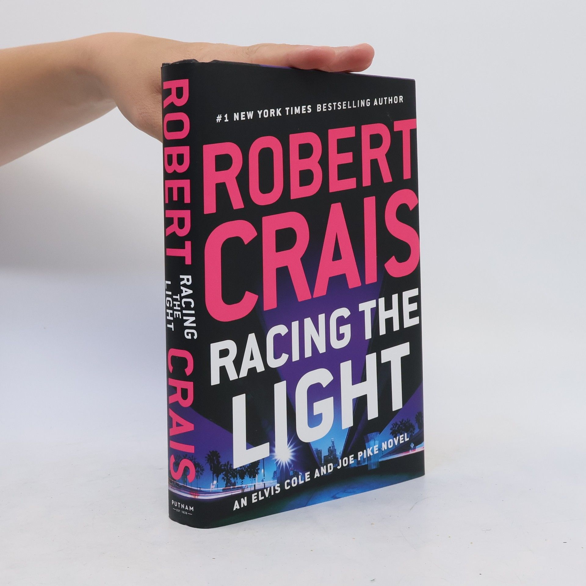 Robert Crais Racing the Light