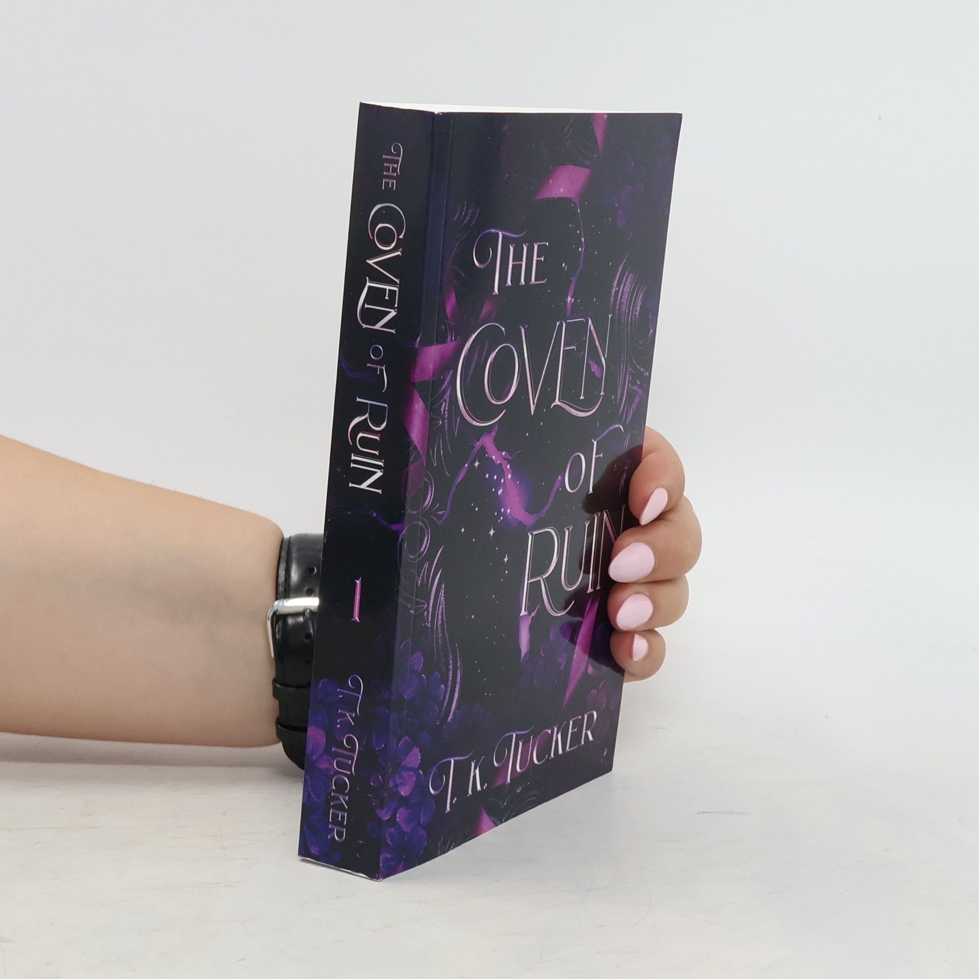 T. K. Tucker The Coven of Ruin 1