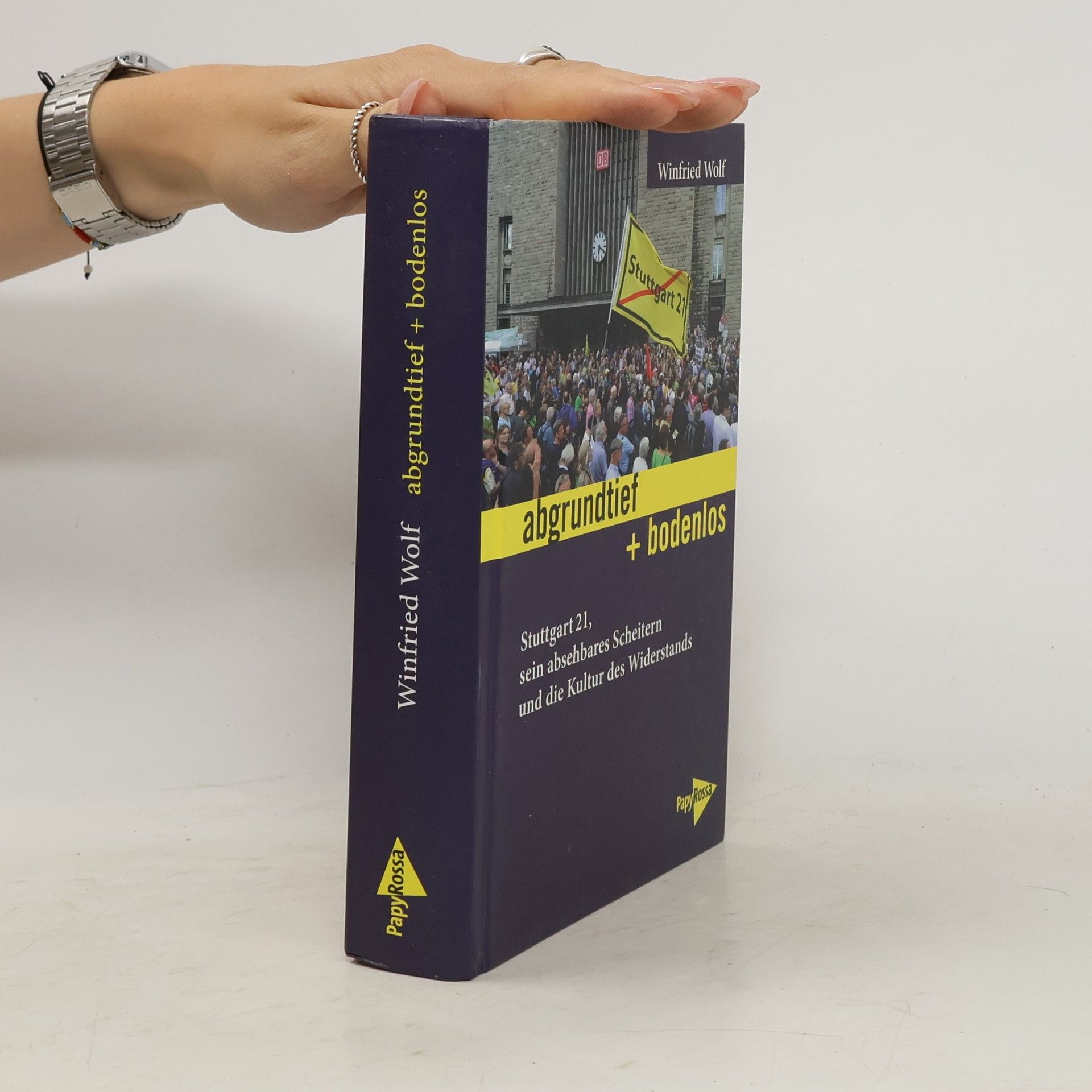 Abgrundtief + bodenlos