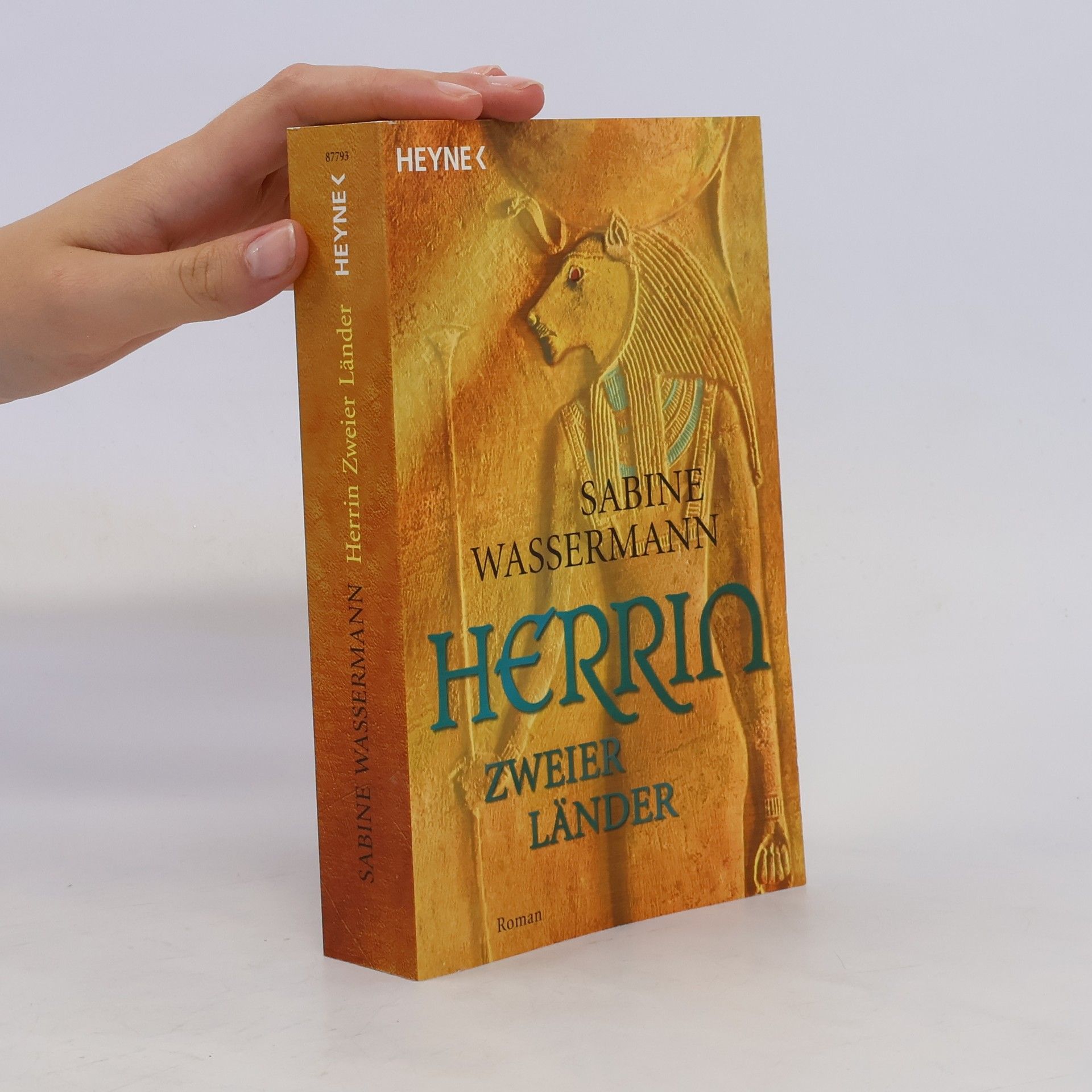 Sabine Wassermann Herrin zweier Länder