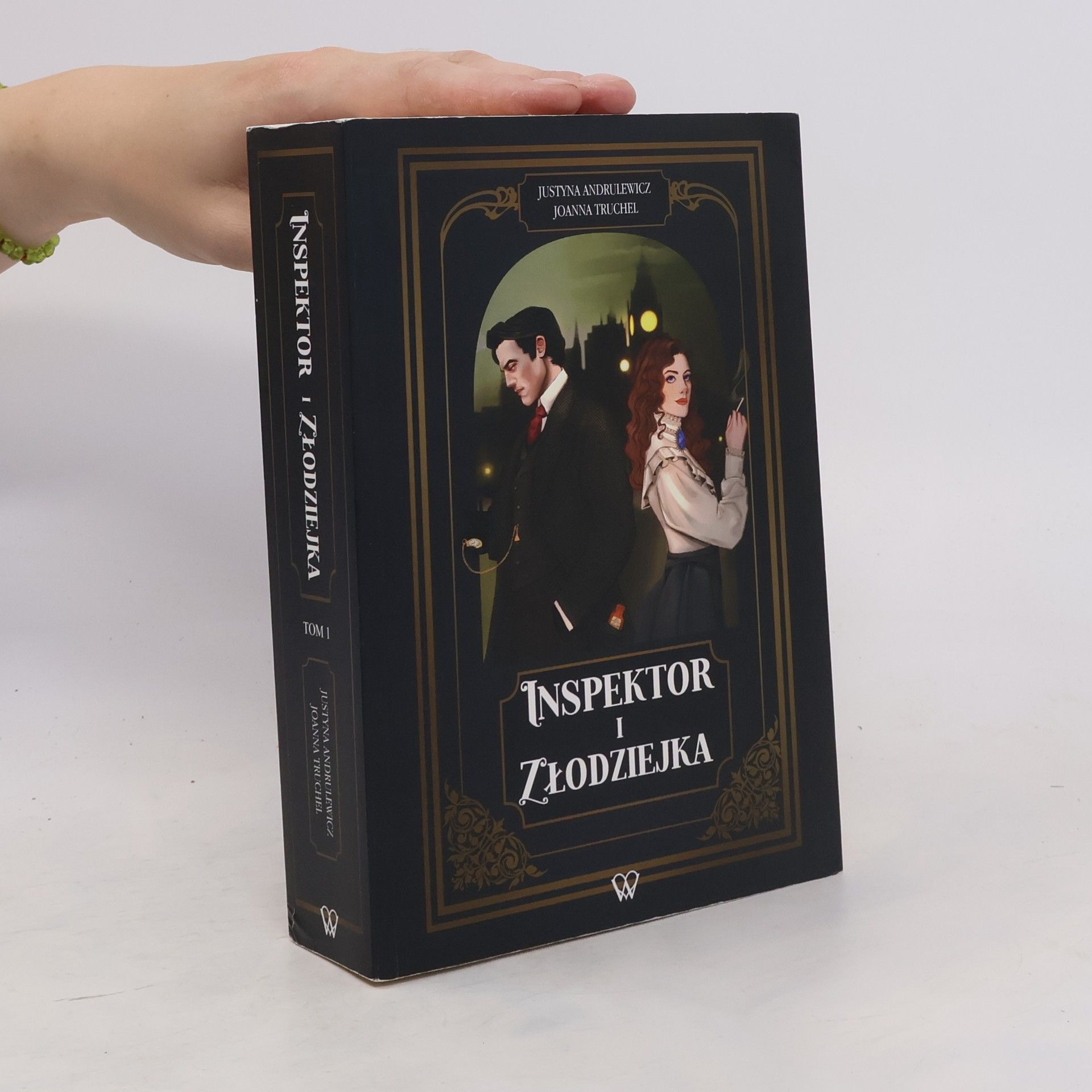 Justyna Andrulewicz Inspektor i złodziejka