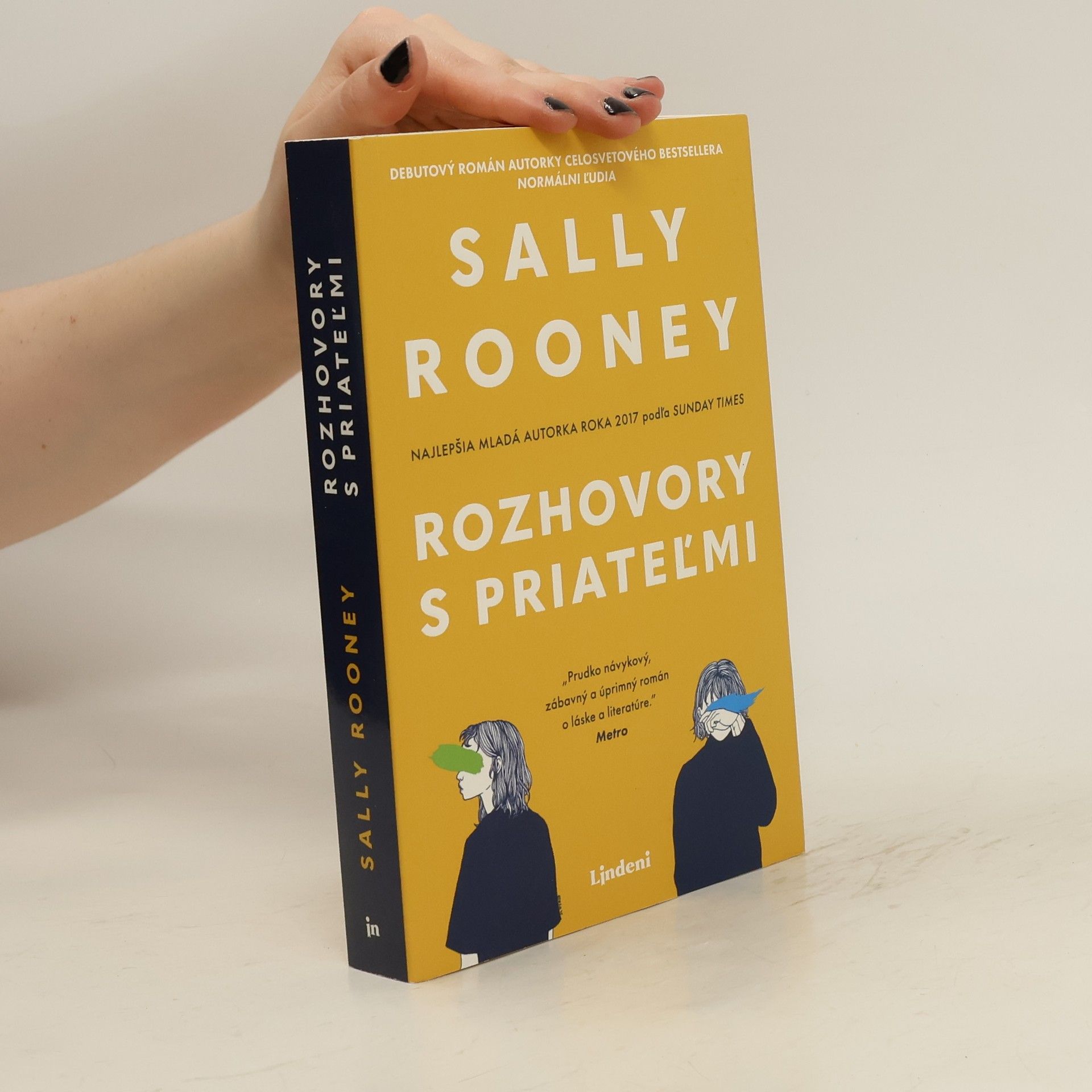 Sally Rooney Rozhovory s priateľmi