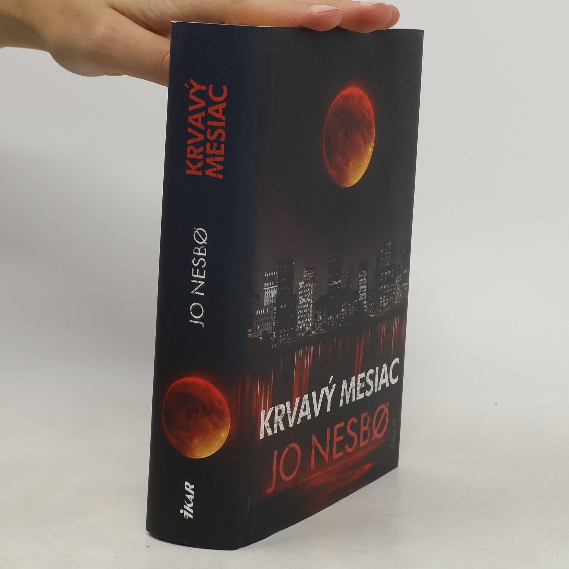 Jo Nesbø Krvavý mesiac