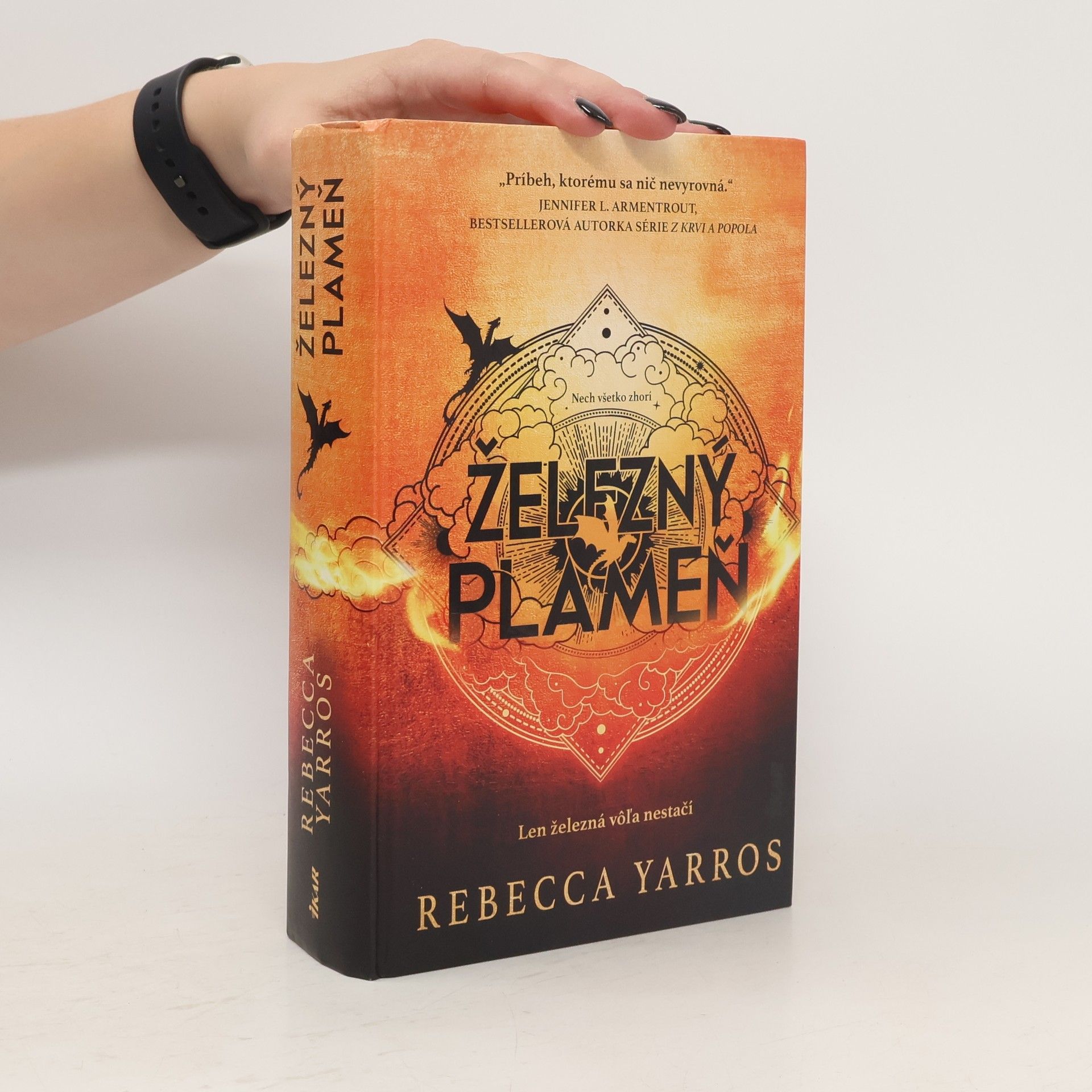Rebecca Yarros Železný plameň