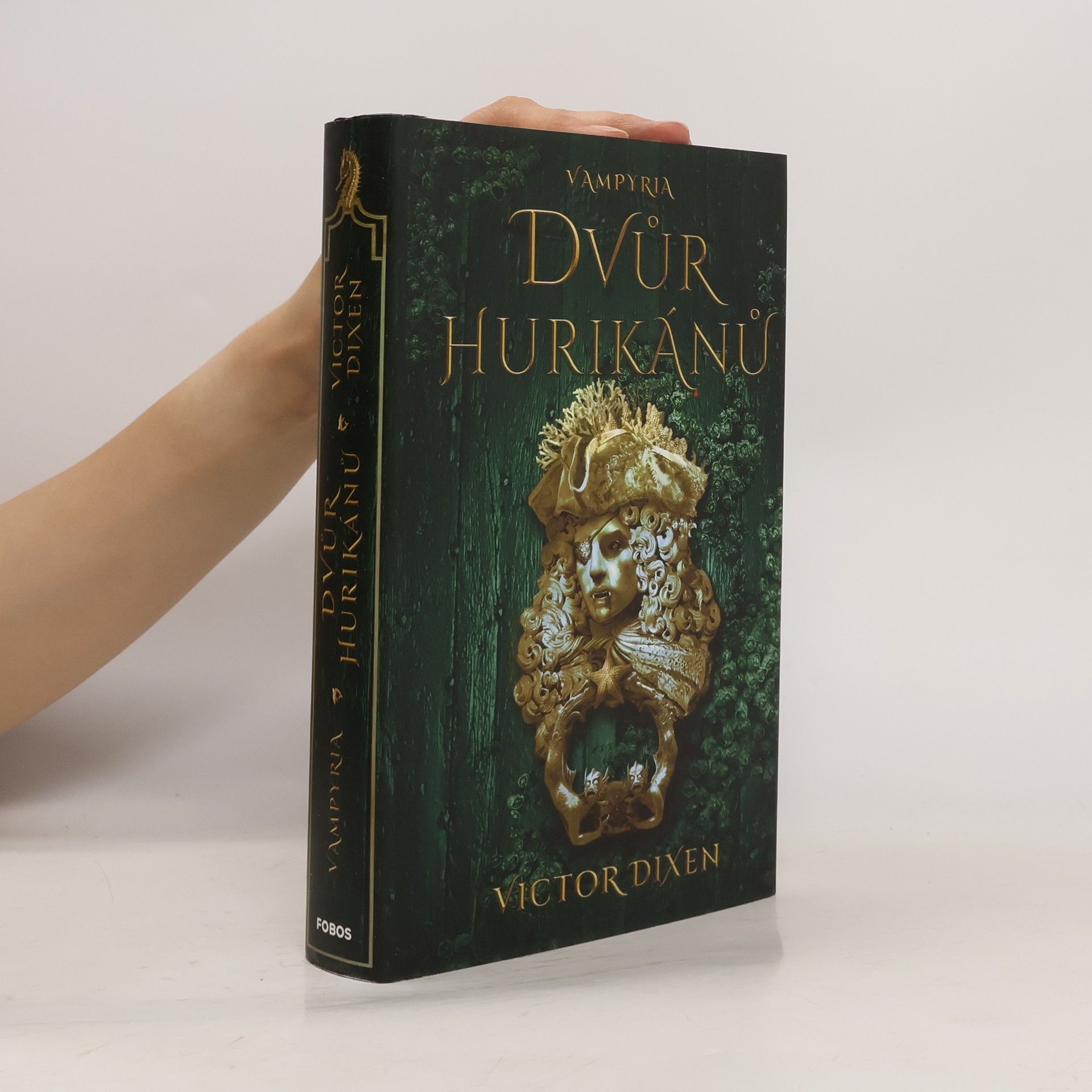 Alice Kottová Vampyria. Dvůr hurikánů