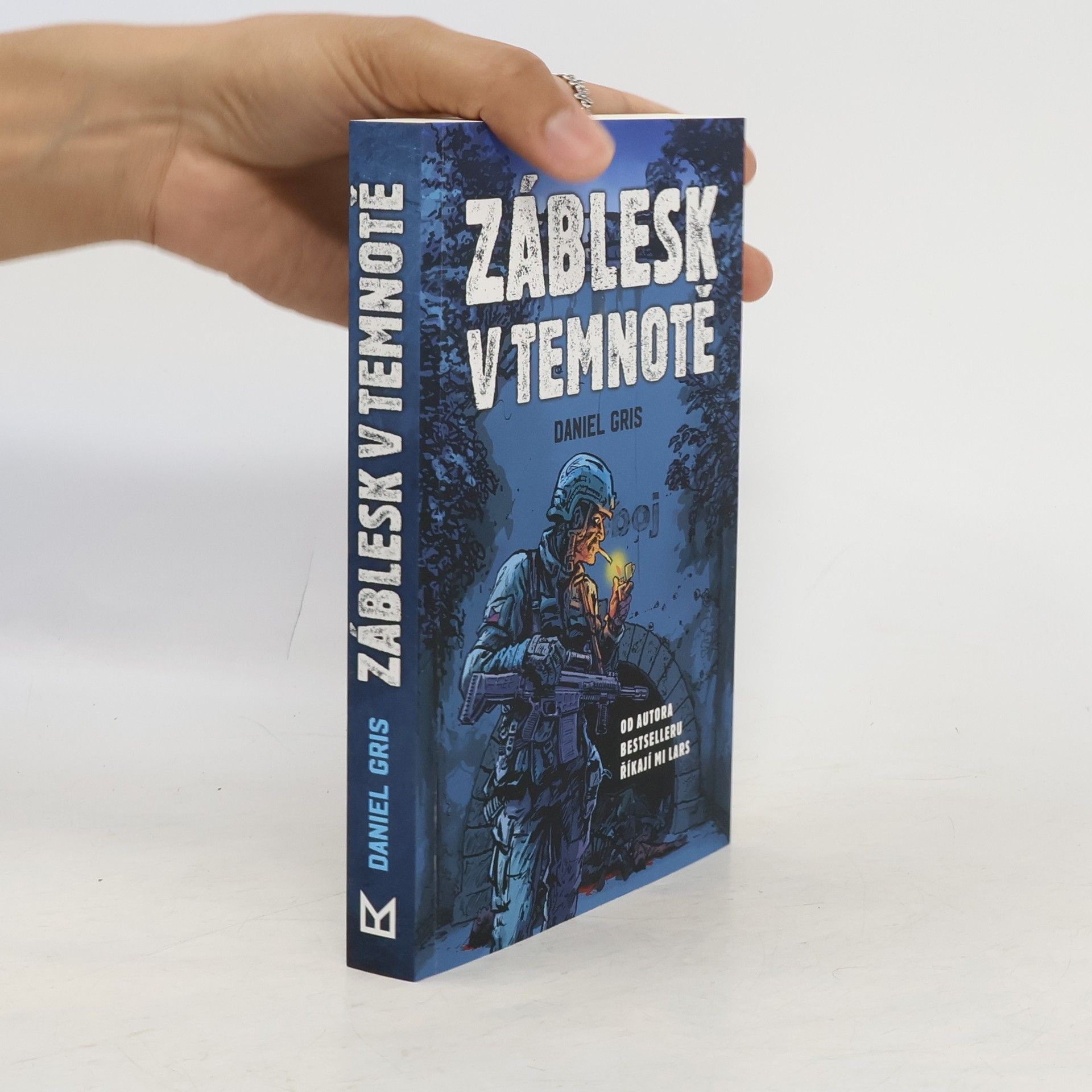 Daniel Gris Záblesk v temnotě