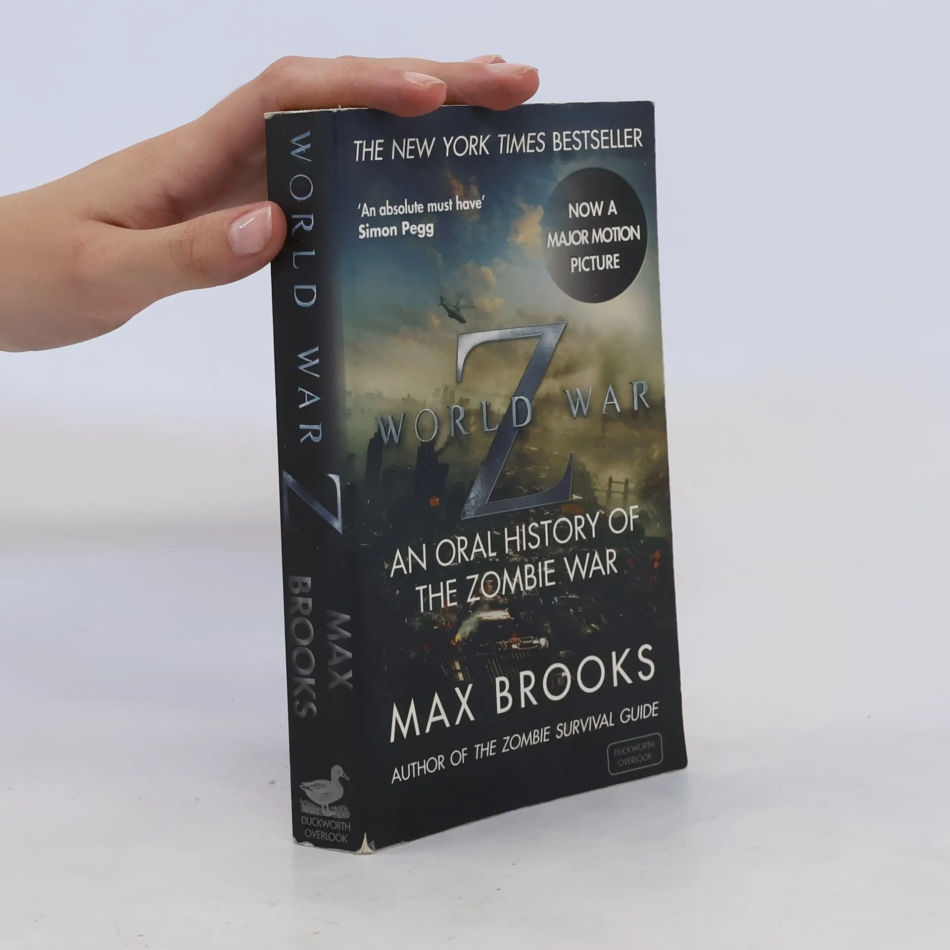 World war Z. An oral history of the zombie war | Book | Paperback | Max Brooks | EN
