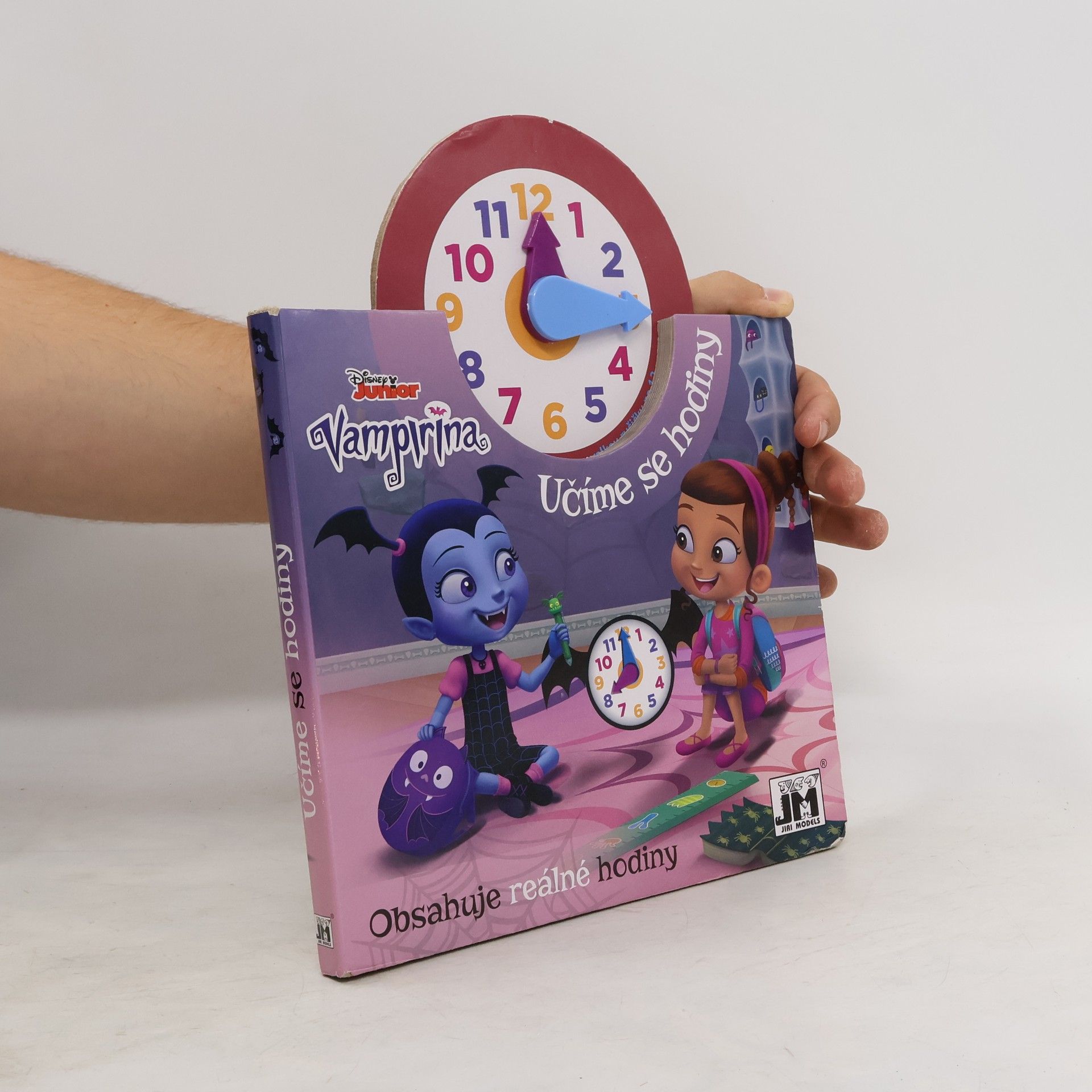 kolektiv Vampirina. Učíme se hodiny