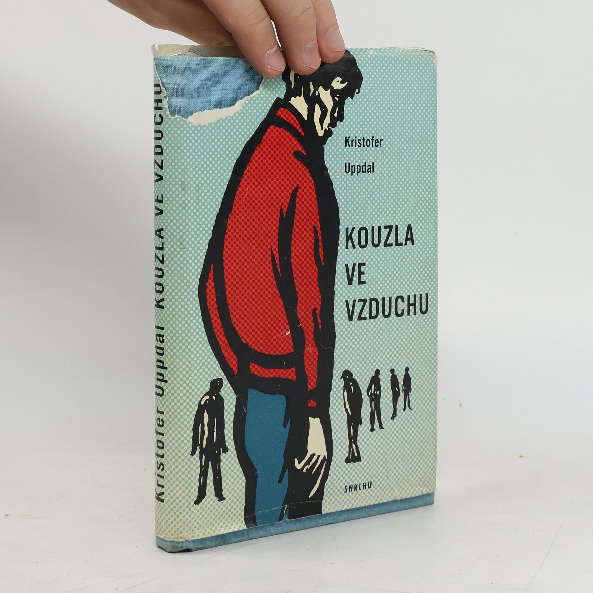 Kristofer Uppdal Kouzla ve vzduchu