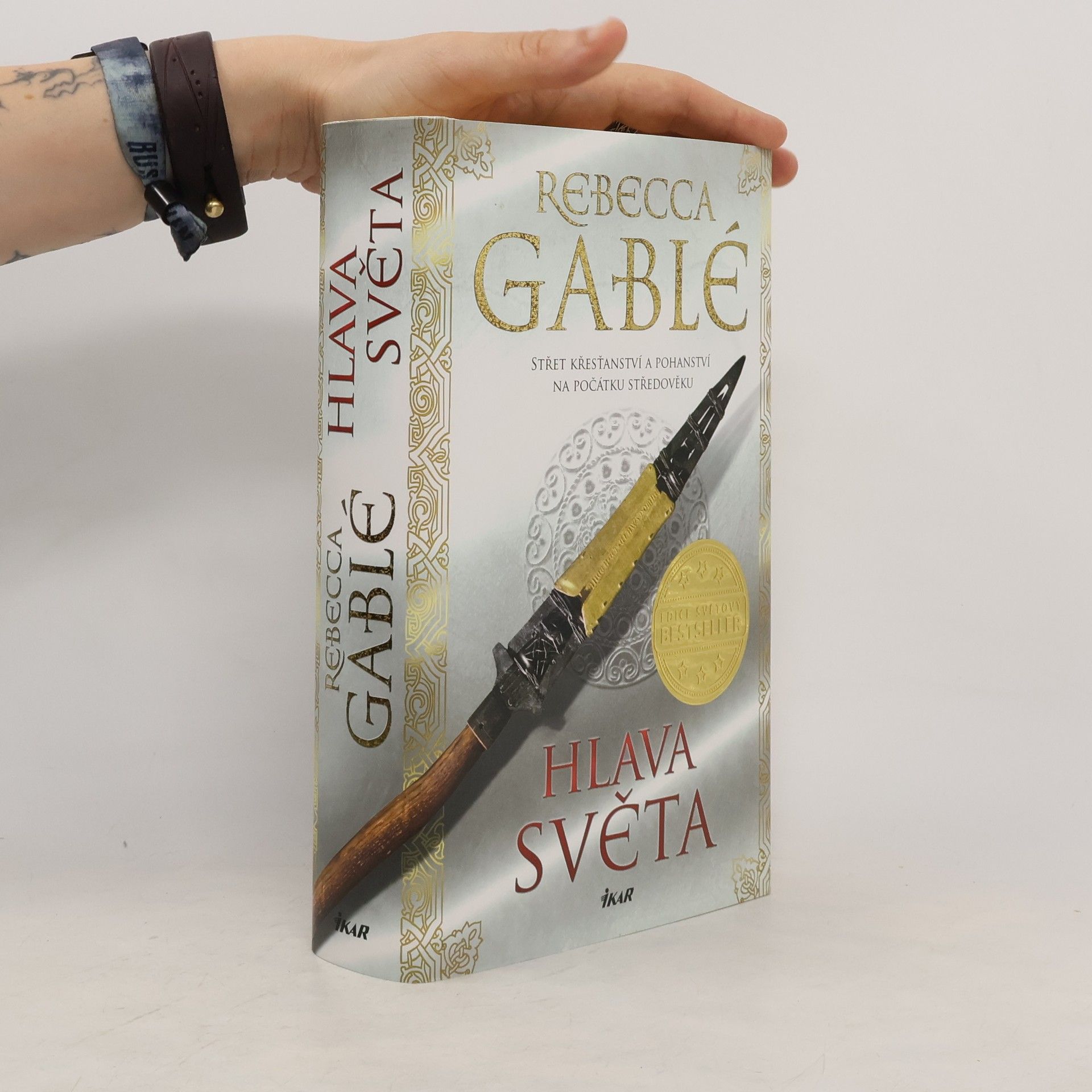 Rebecca Gablé Hlava světa