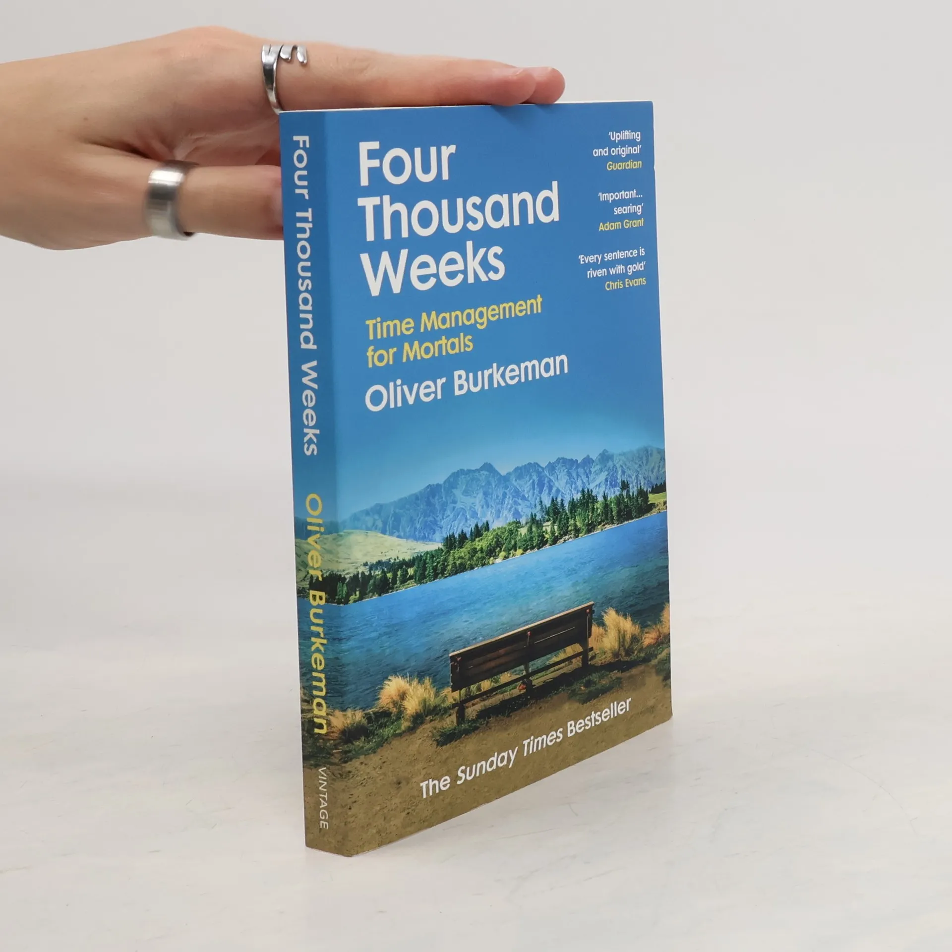 Four thousand weeks : time management for mortals | Book | Paperback | Oliver Burkeman | EN
