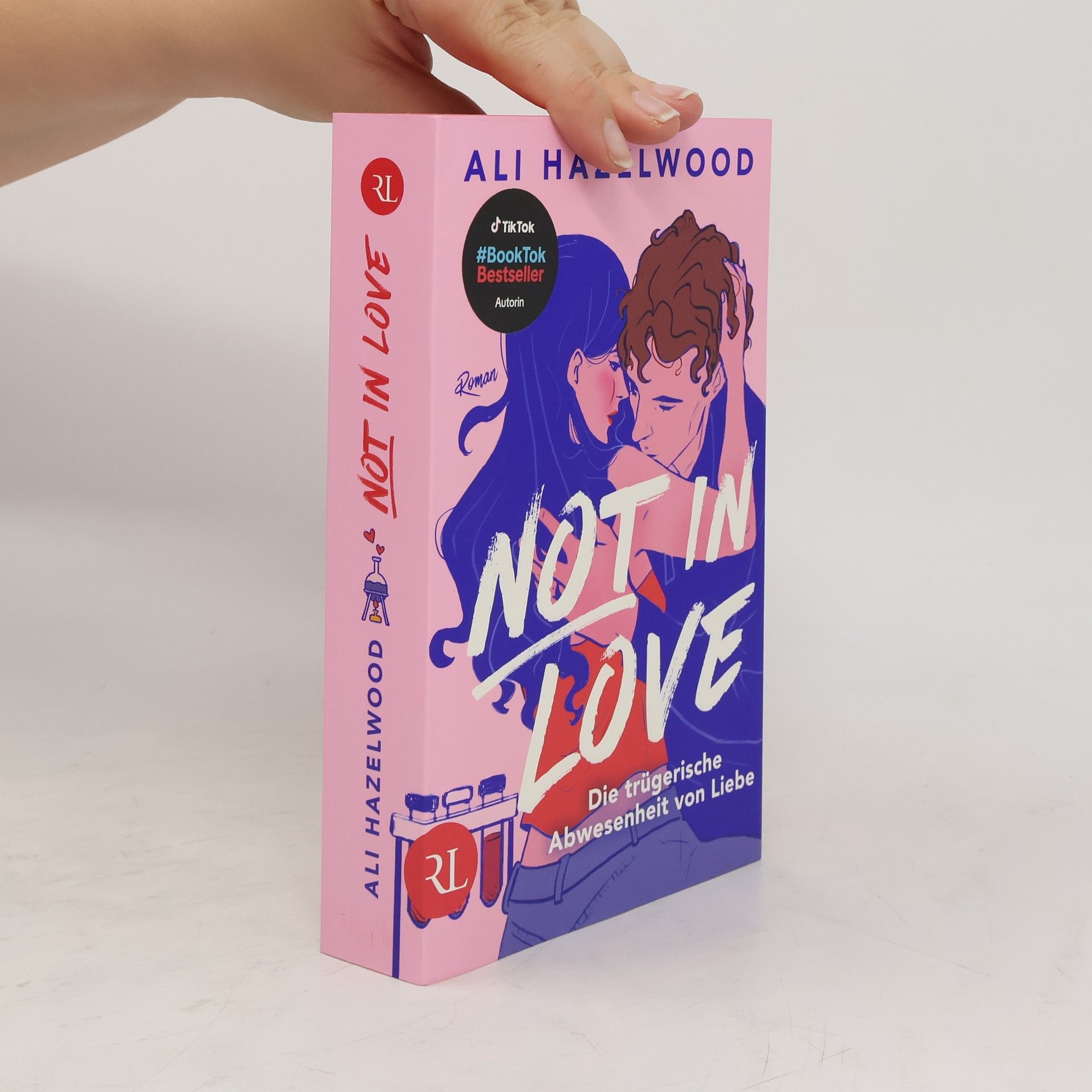 Ali Hazelwood Not in Love - Die trügerische Abwesenheit von Liebe
