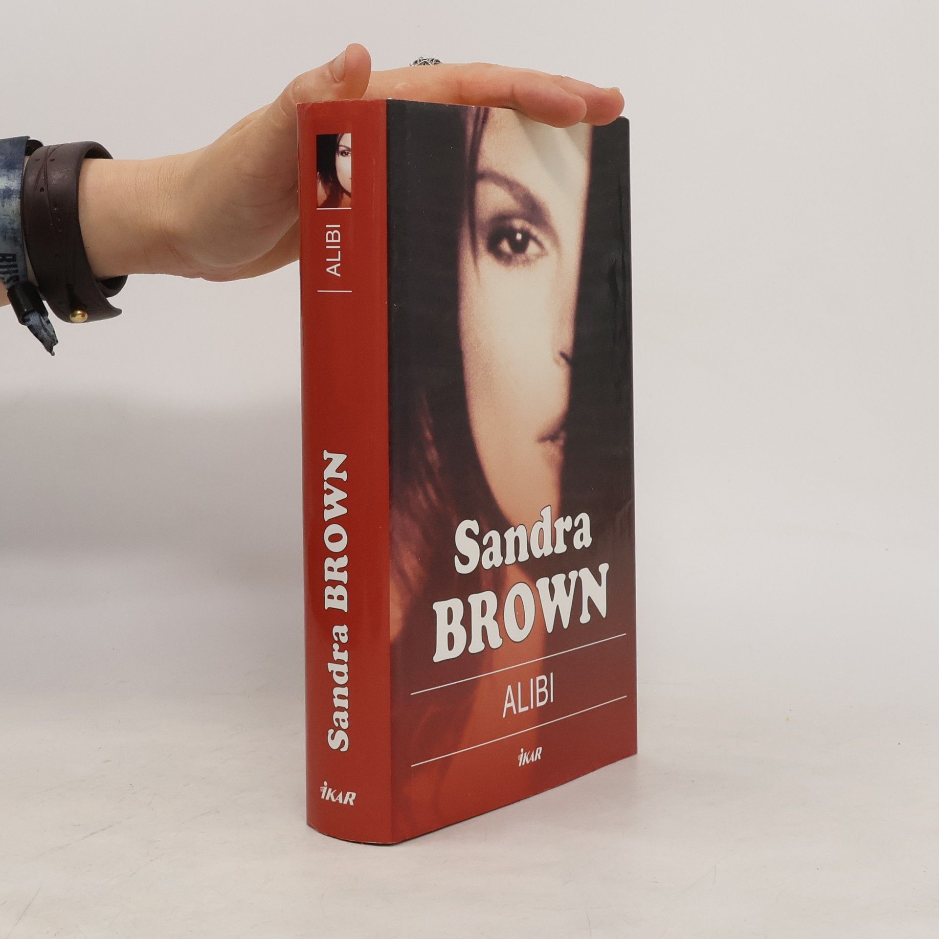 Sandra Brown Alibi