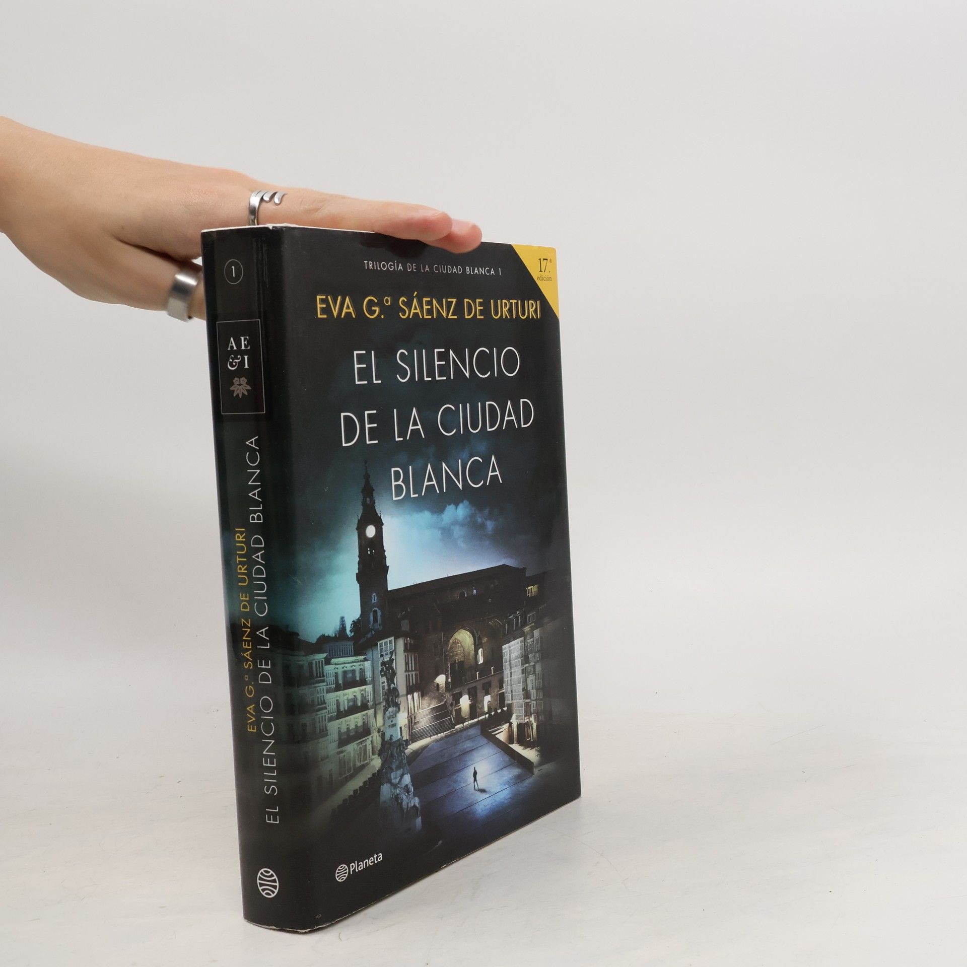 Eva García Sáenz El silencio de la ciudad blanca