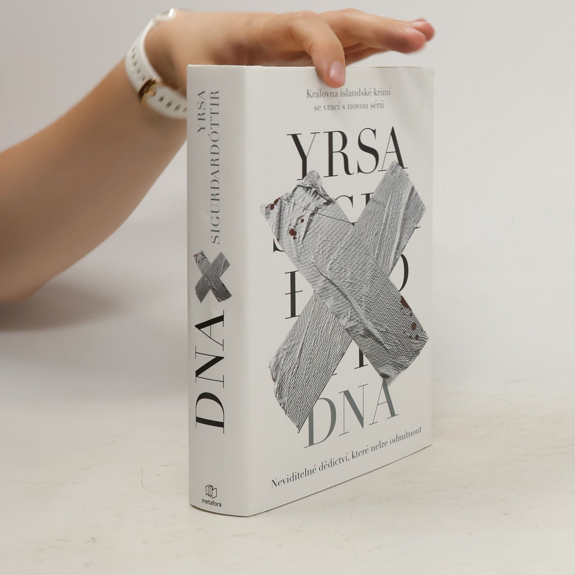Yrsa Sigurðardóttir DNA: Série Freyja & Huldar