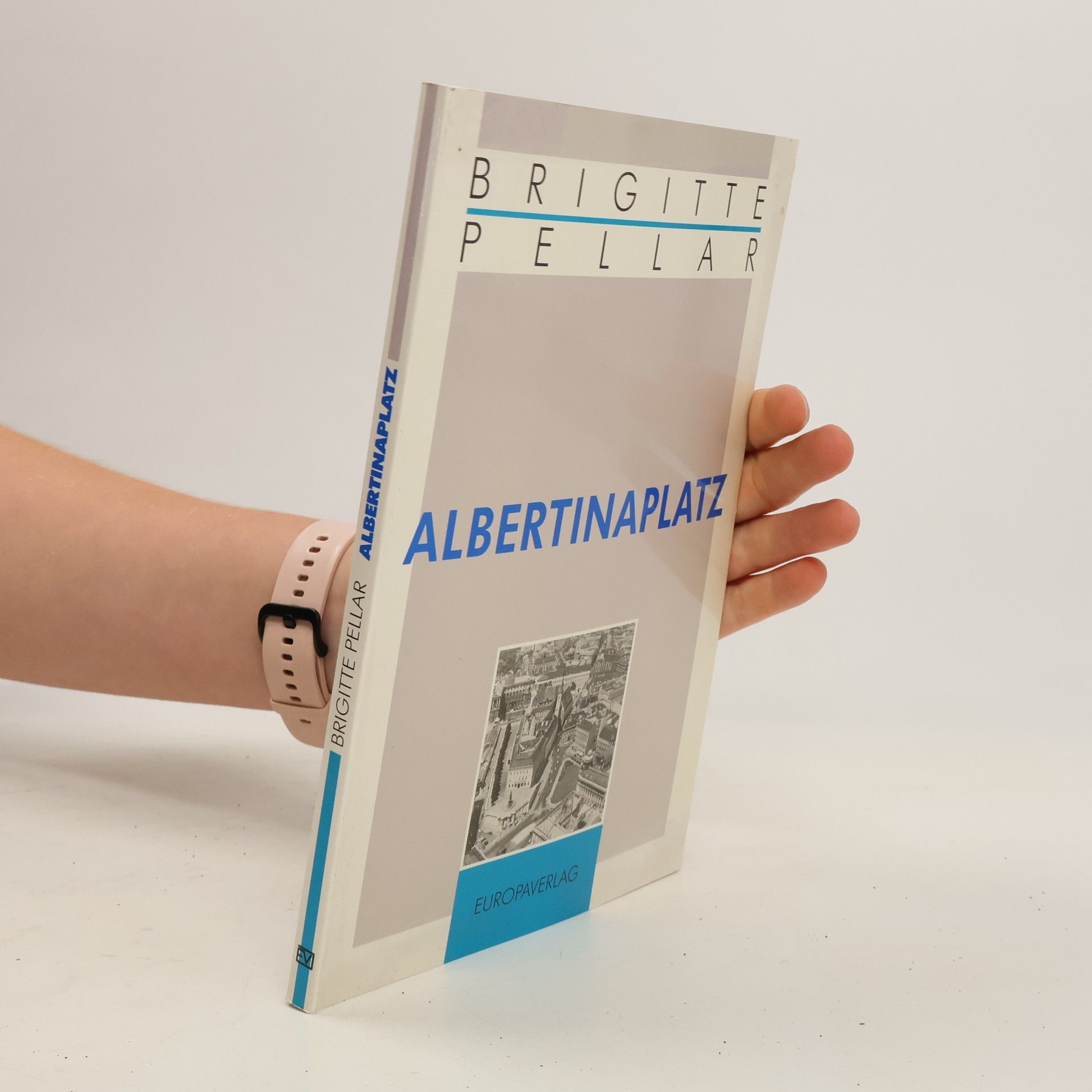 Brigitte Pellar Albertinaplatz