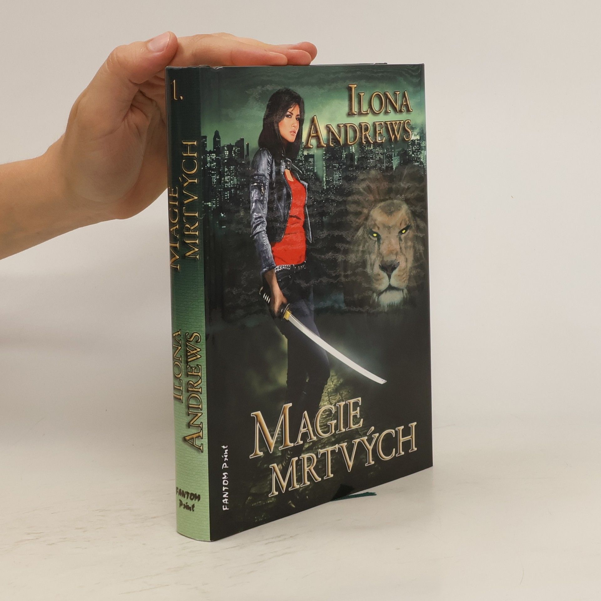Ilona Andrews Magie mrtvých