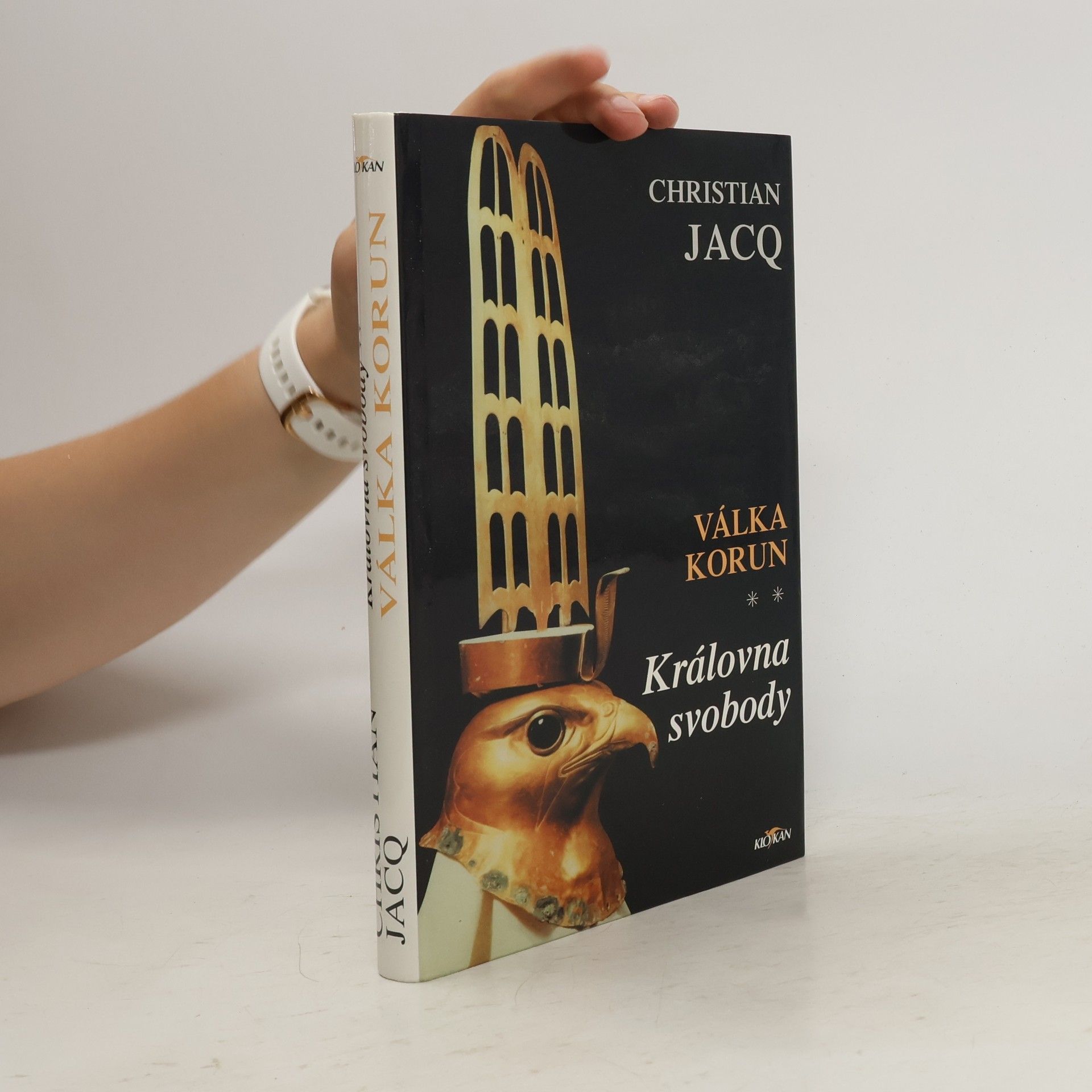 Christian Jacq Královna svobody 2, Válka korun