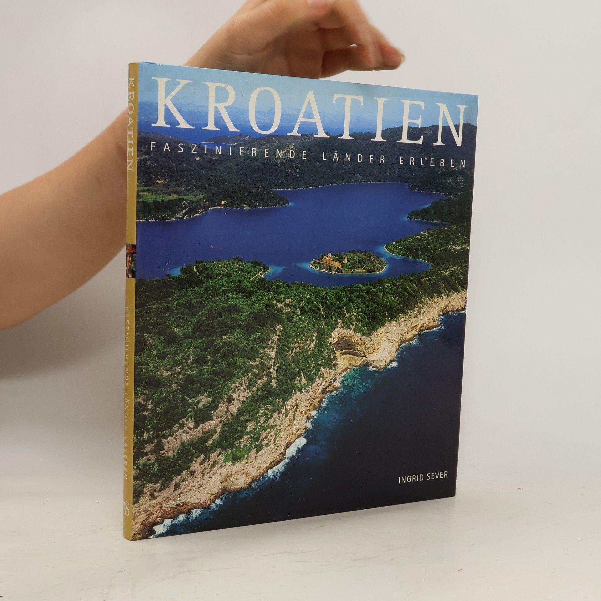 Ingrid S. Kroatien