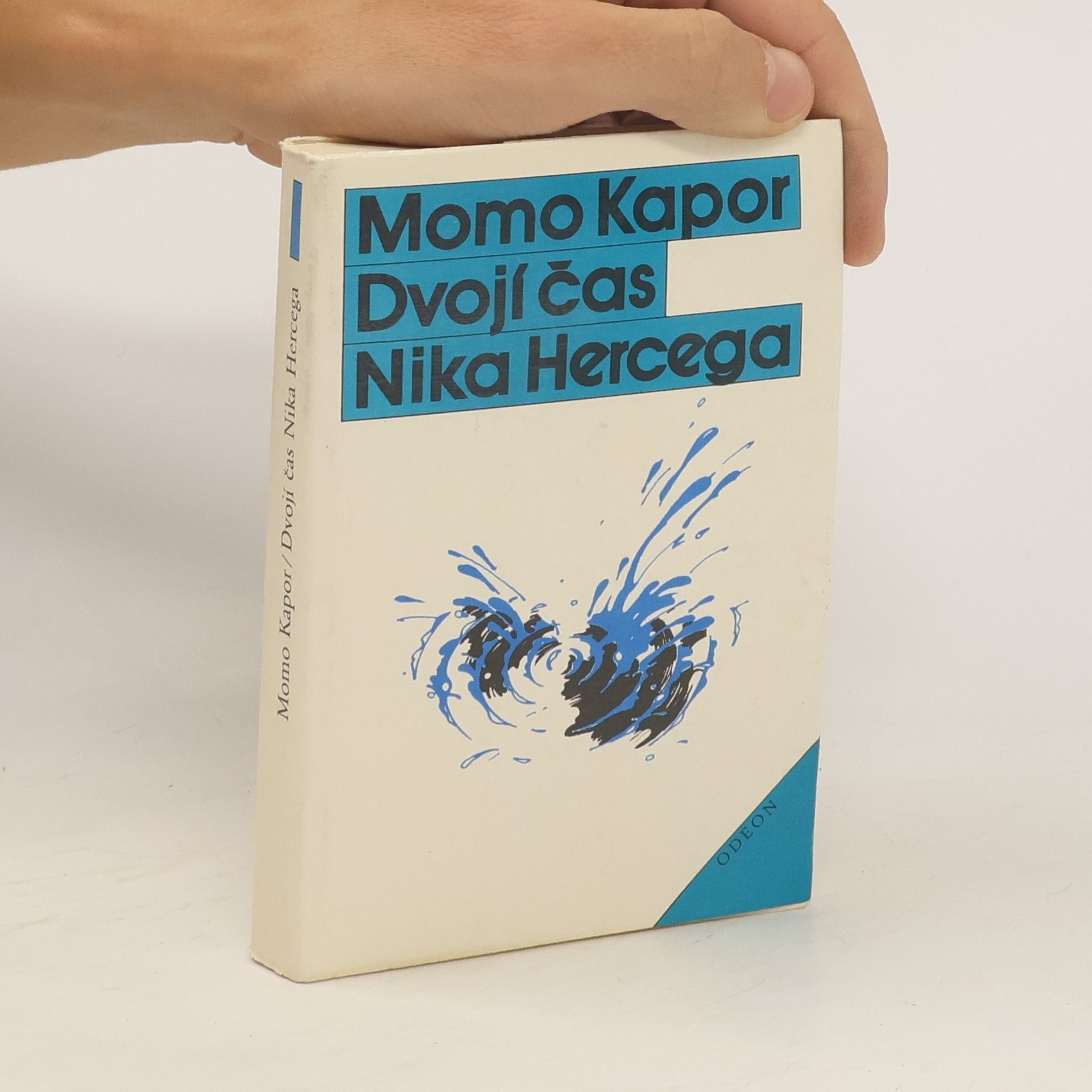 Momo Kapor Dvojí čas Nika Hercega
