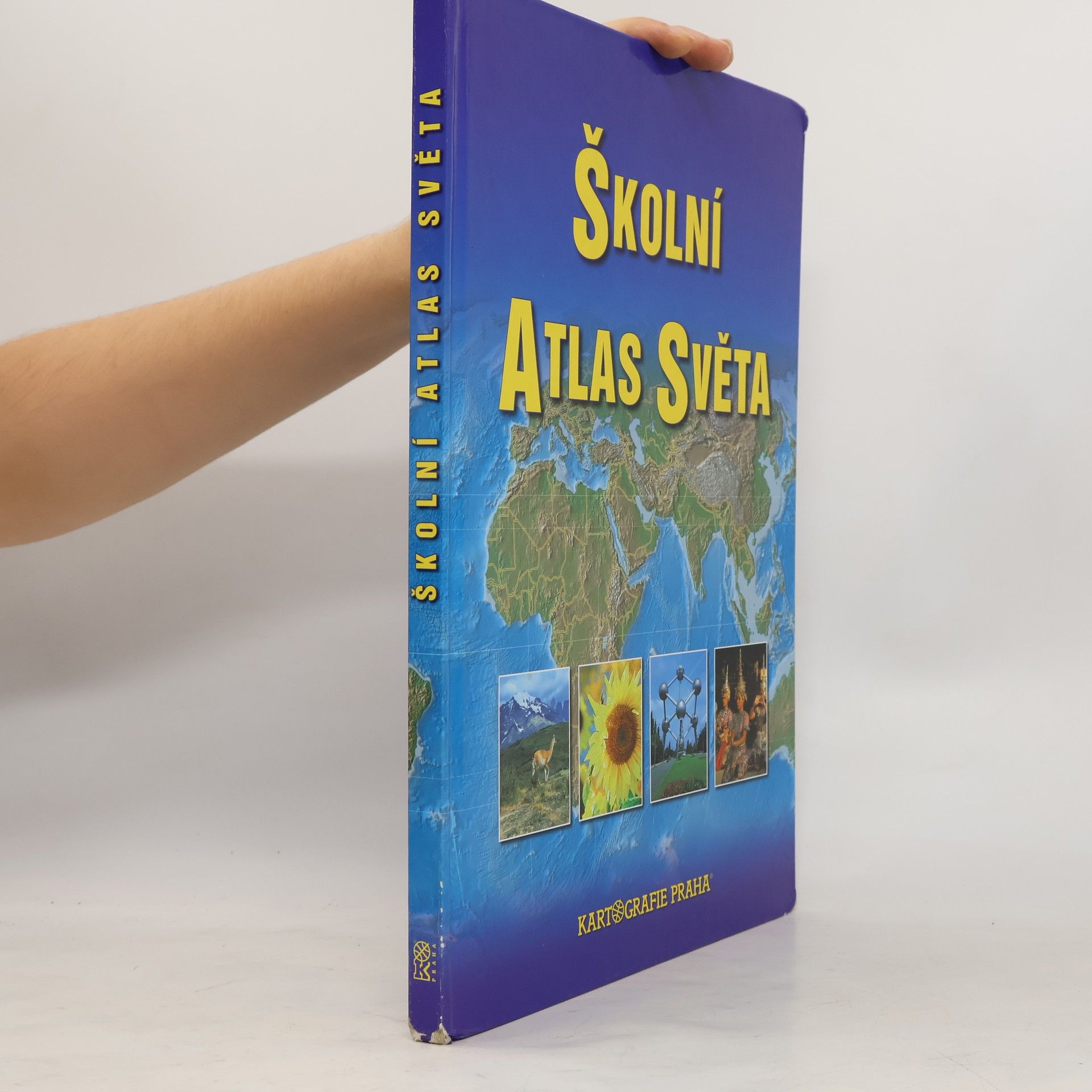 kolektiv Školní atlas světa