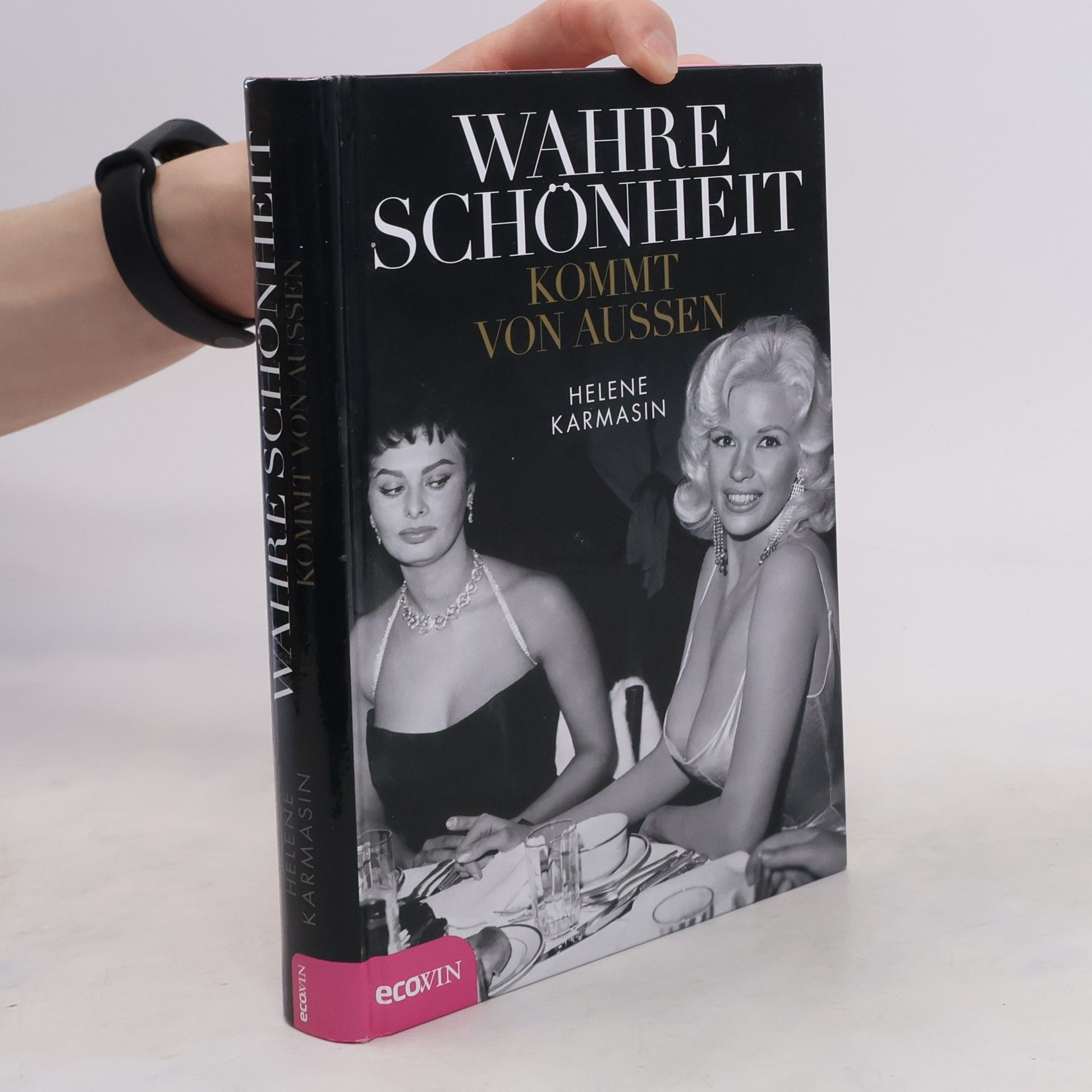 Helene Karmasin Wahre Schönheit kommt von außen