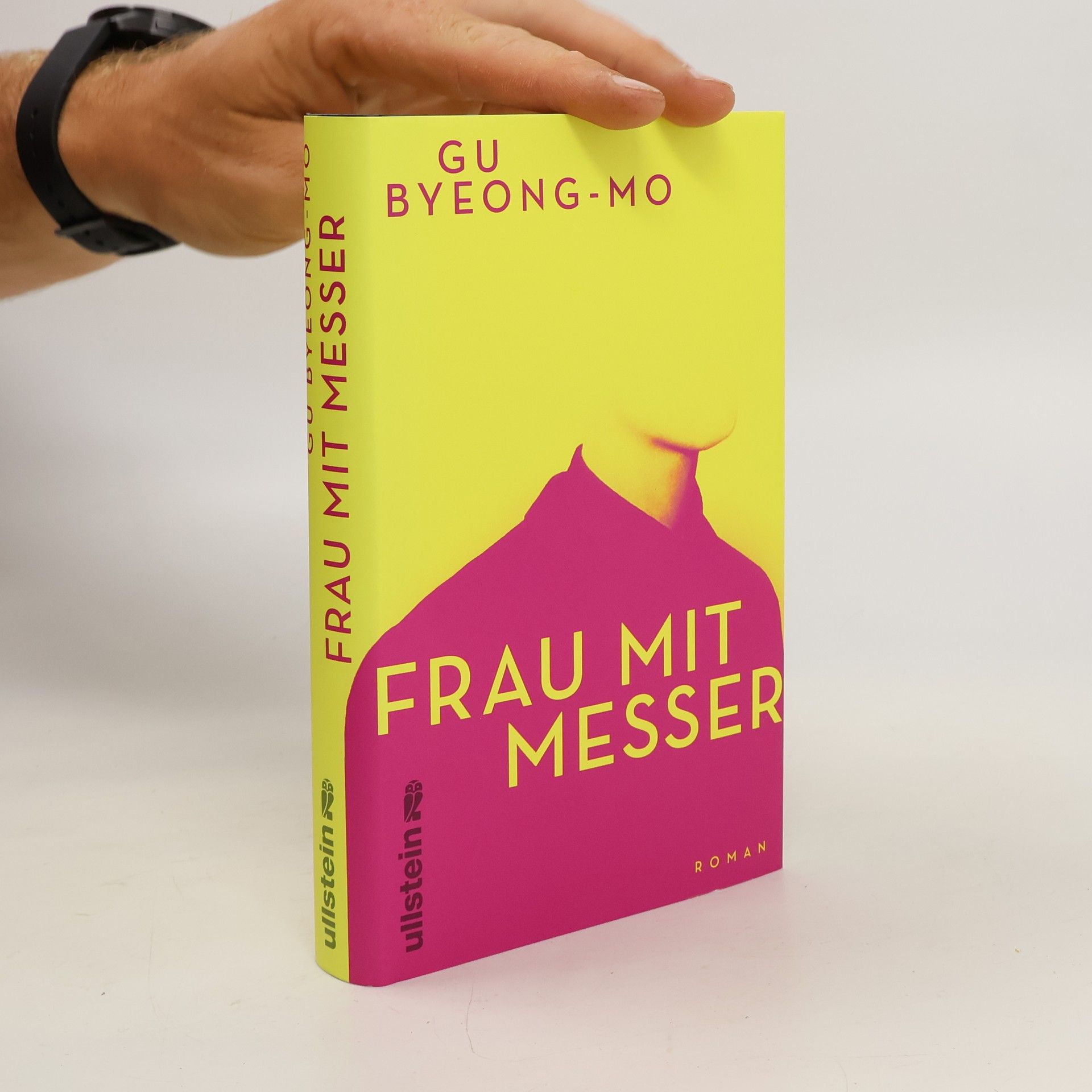 Byeong-mo Gu Frau mit Messer