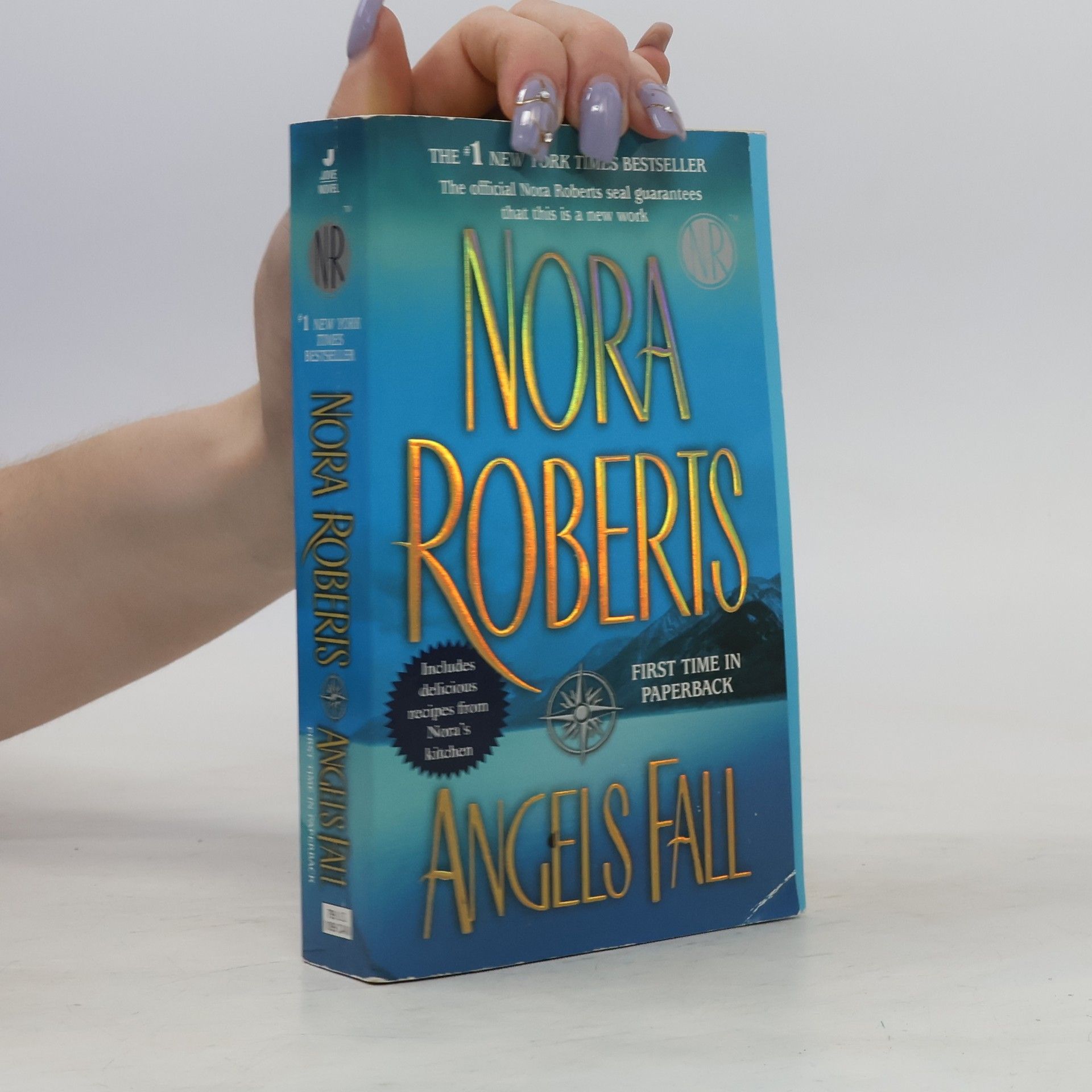 Nora Roberts Angels Fall