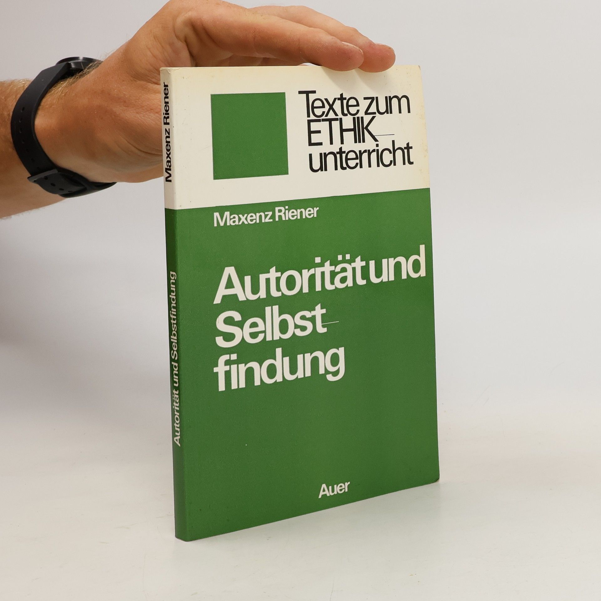 Maxenz Riener Autorität und Selbstfindung