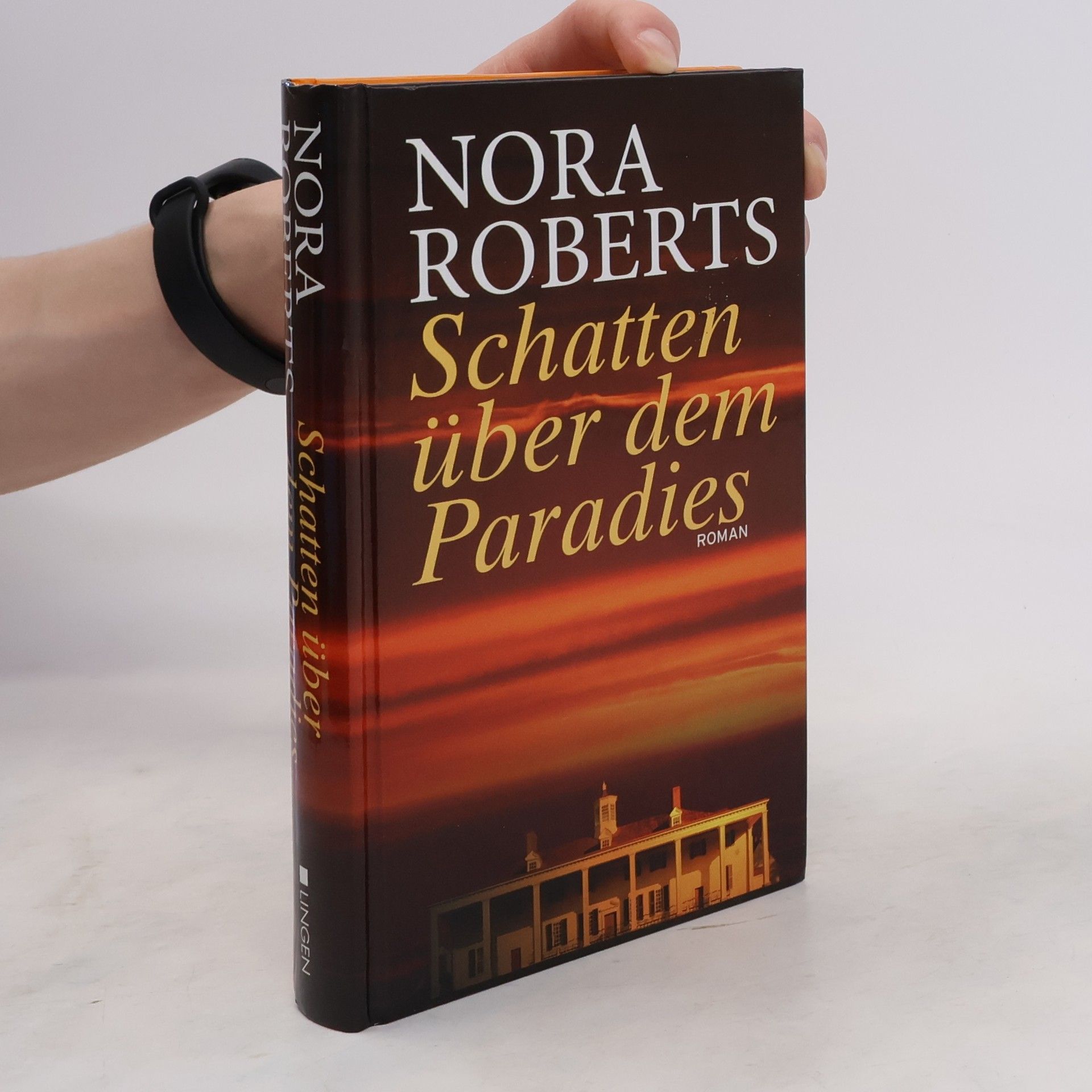 Nora Roberts Schatten über dem Paradies
