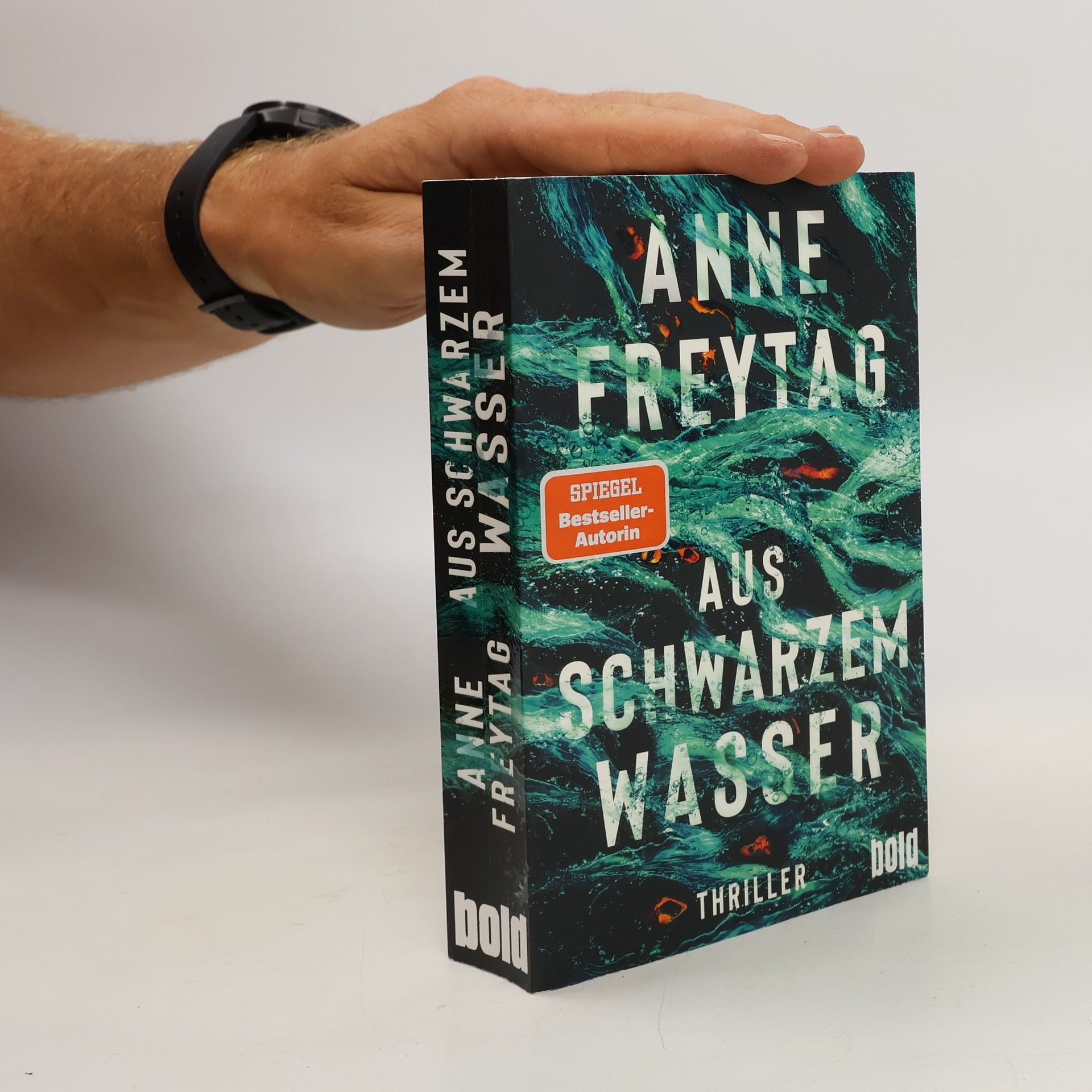 Anne Freytag Aus schwarzem Wasser