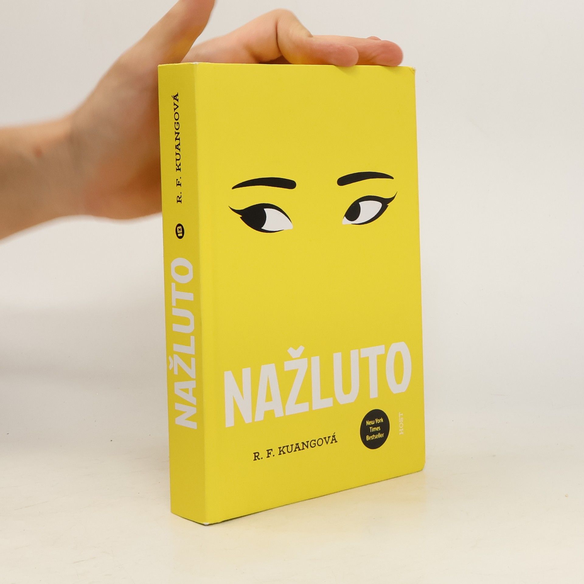 R. F. Kuang Nažluto