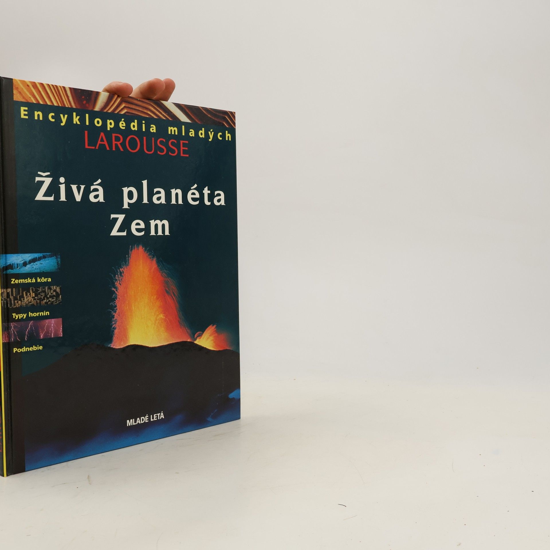 AA.VV. Živá planéta Zem