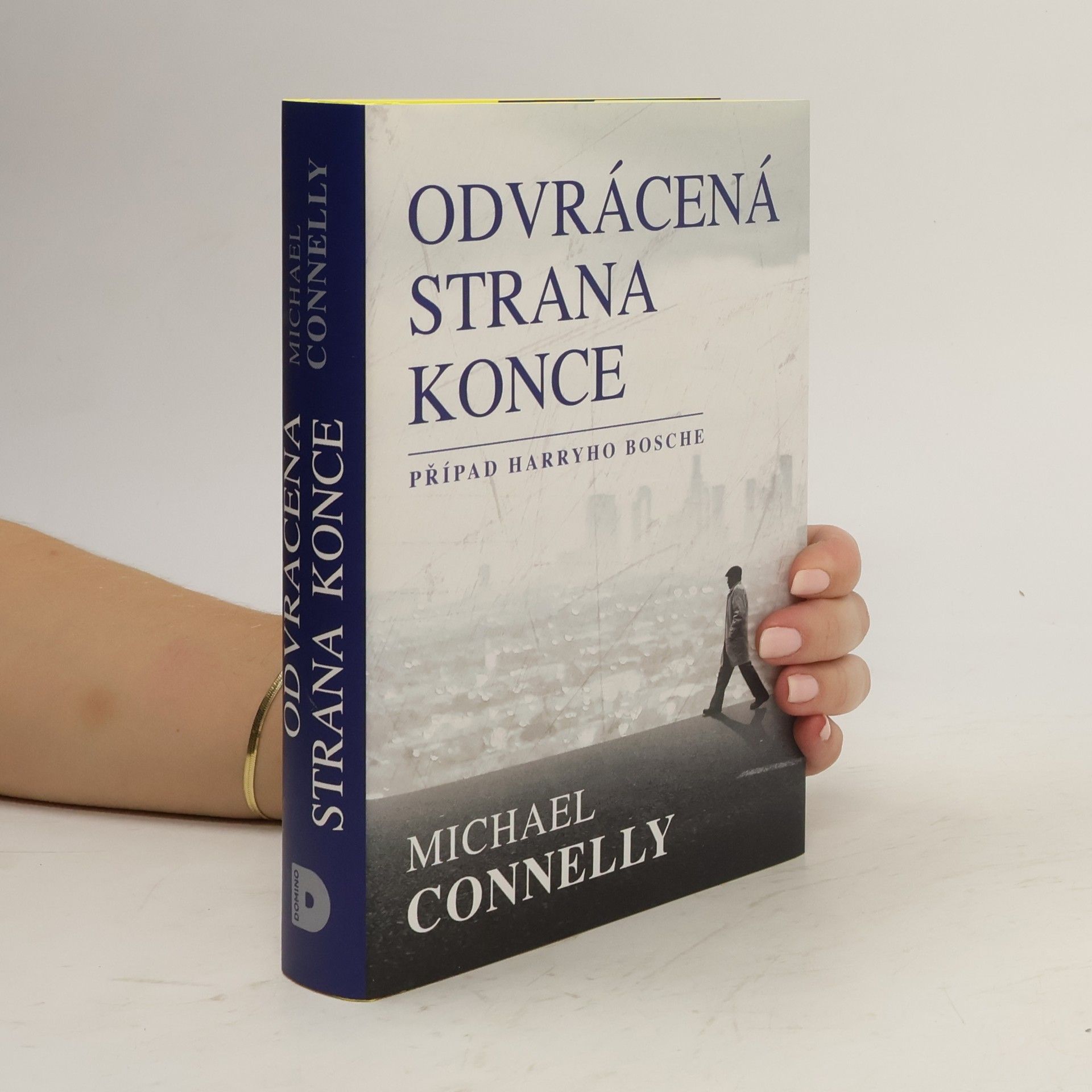 Michael Connelly Odvrácená strana konce