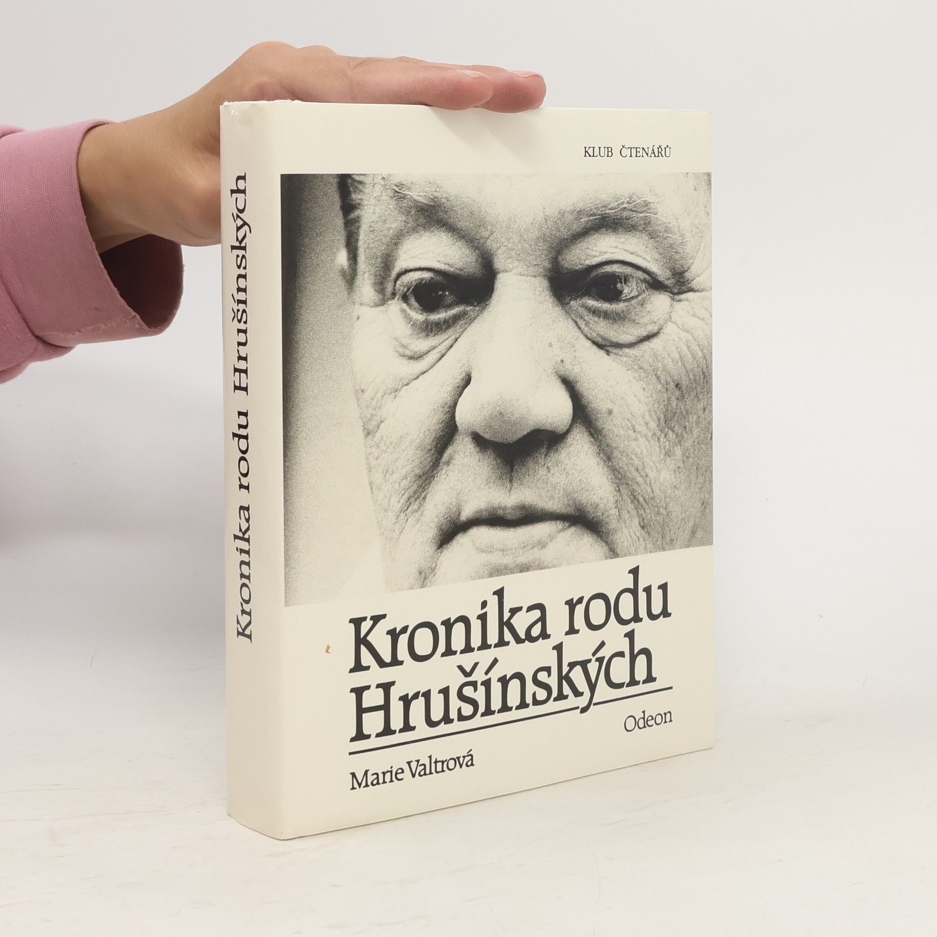 Marie Valtrová Kronika rodu Hrušínských