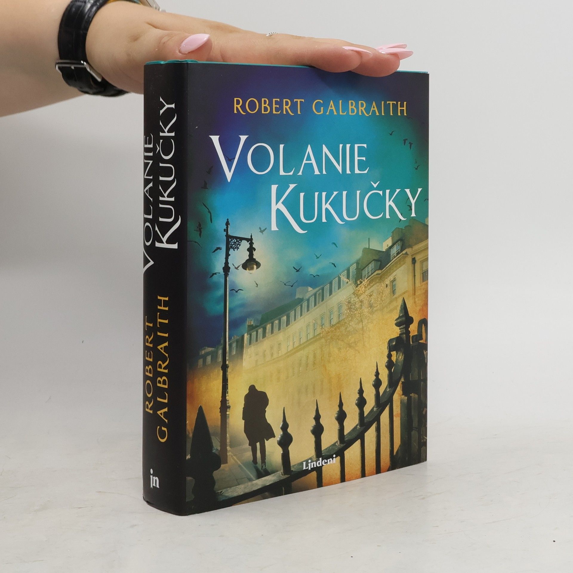 J. K. Rowling Volanie Kukučky