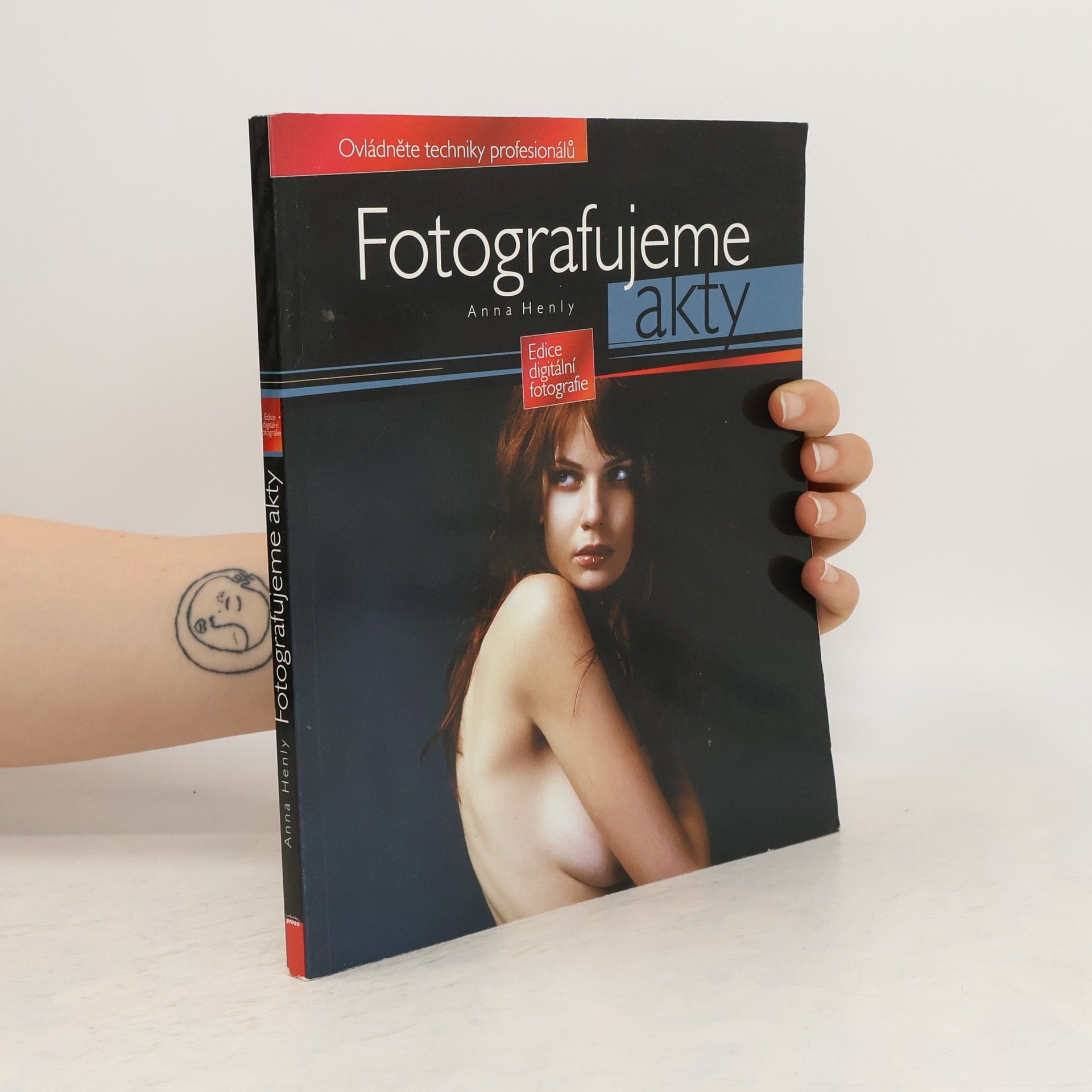 Anna Henly Fotografujeme akty