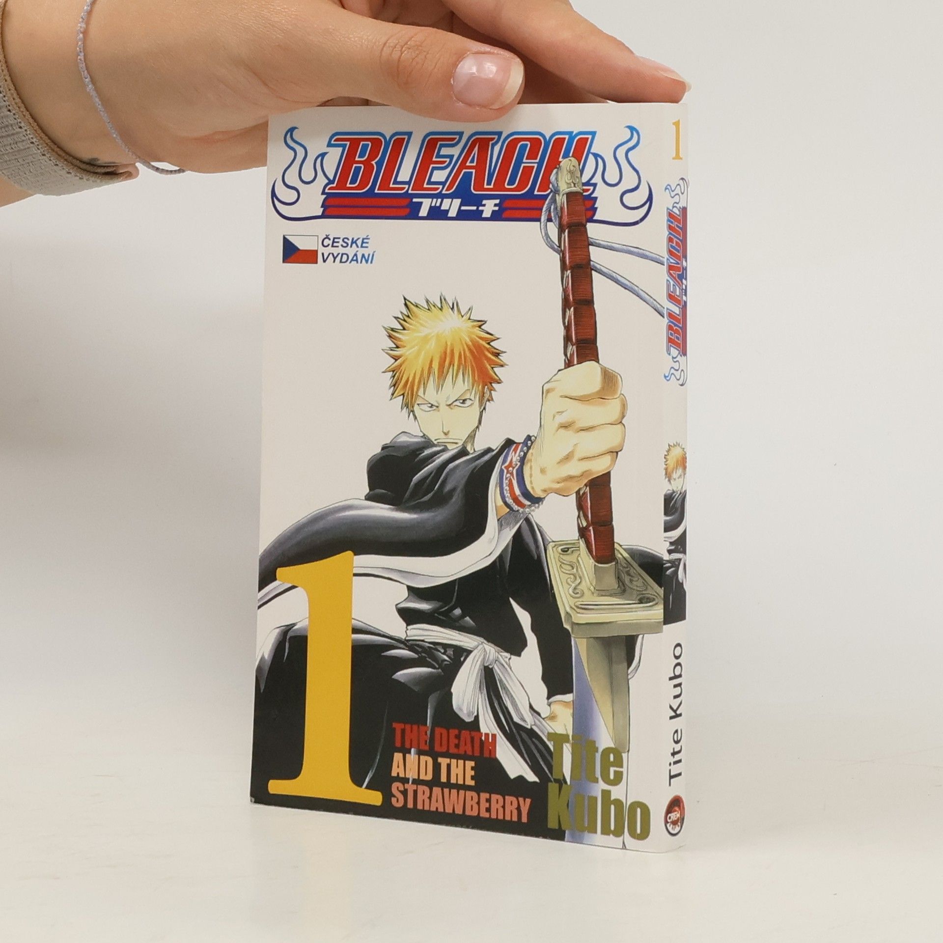 Tite Kubo Bleach. 1, The Death and the Strawberry