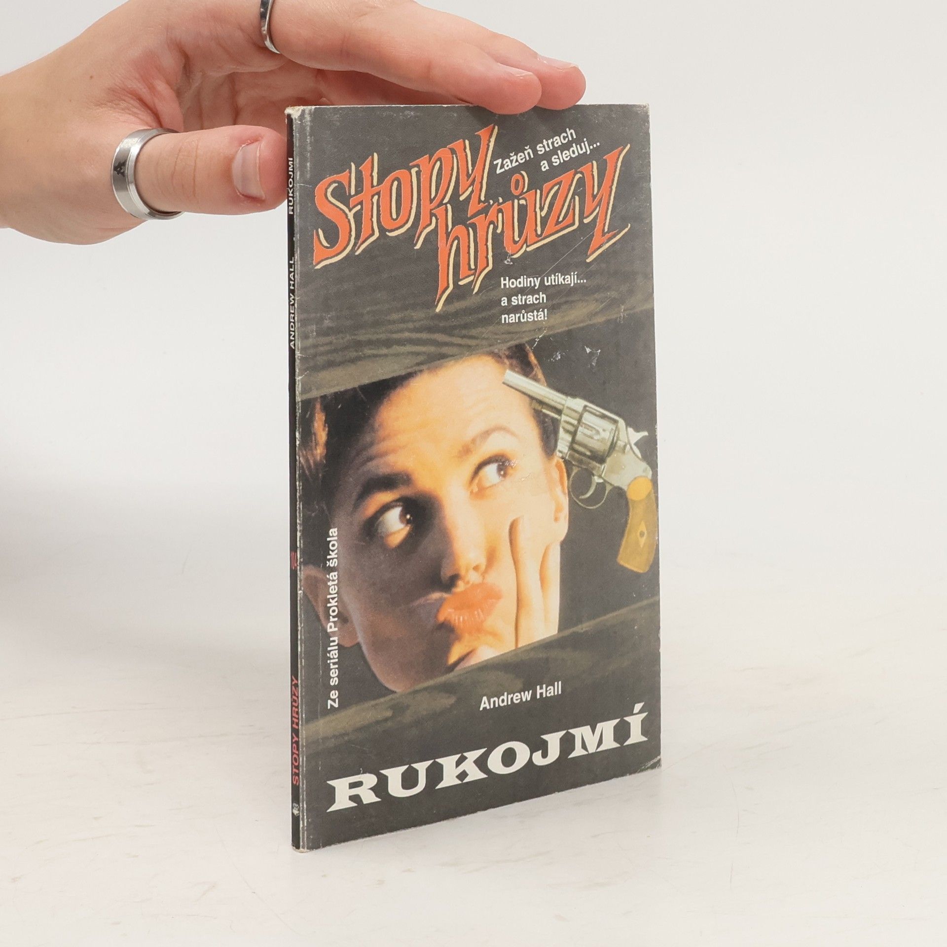 Andrew Hall Rukojmí. Stopy hrůzy 104