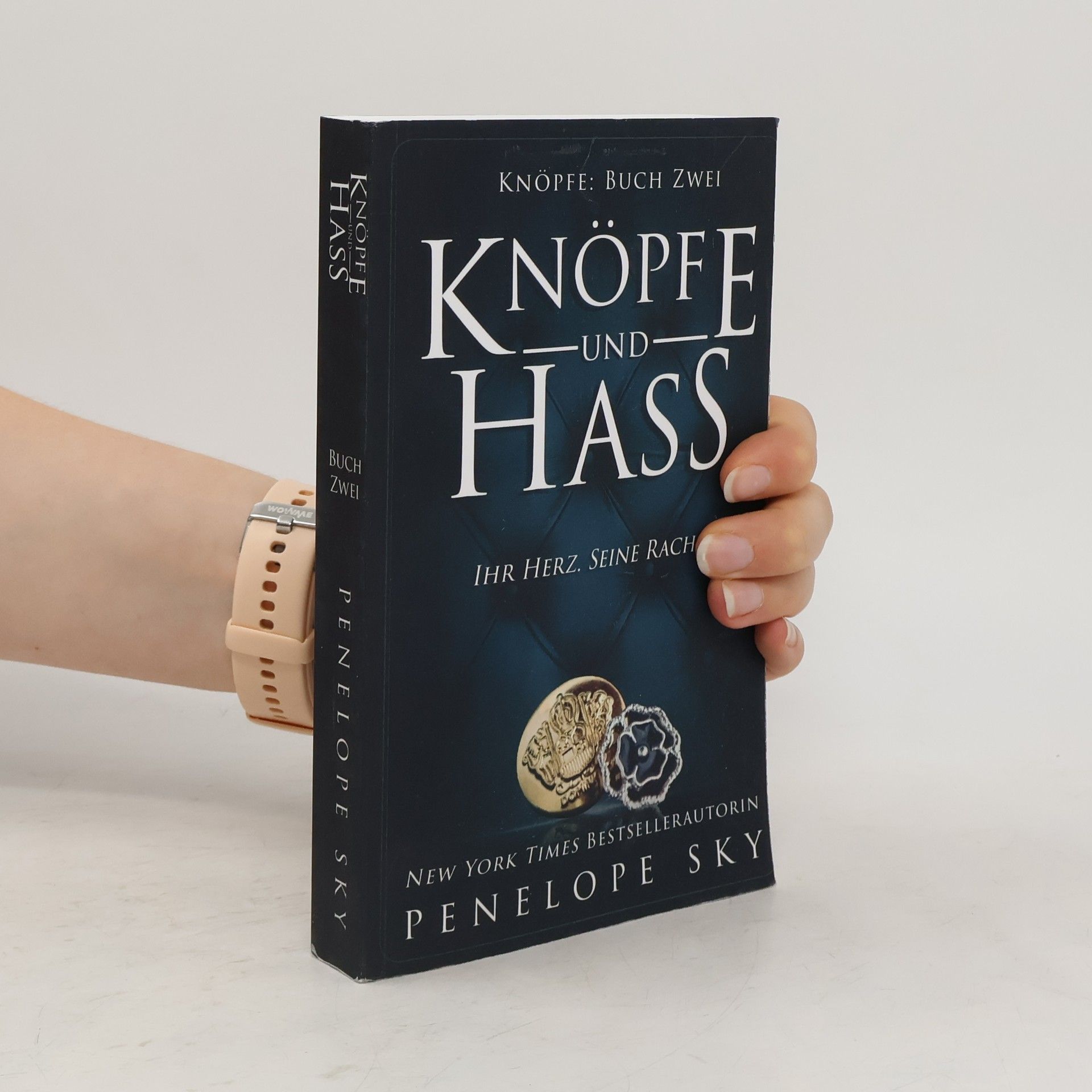 Penelope Sky Knöpfe und Hass