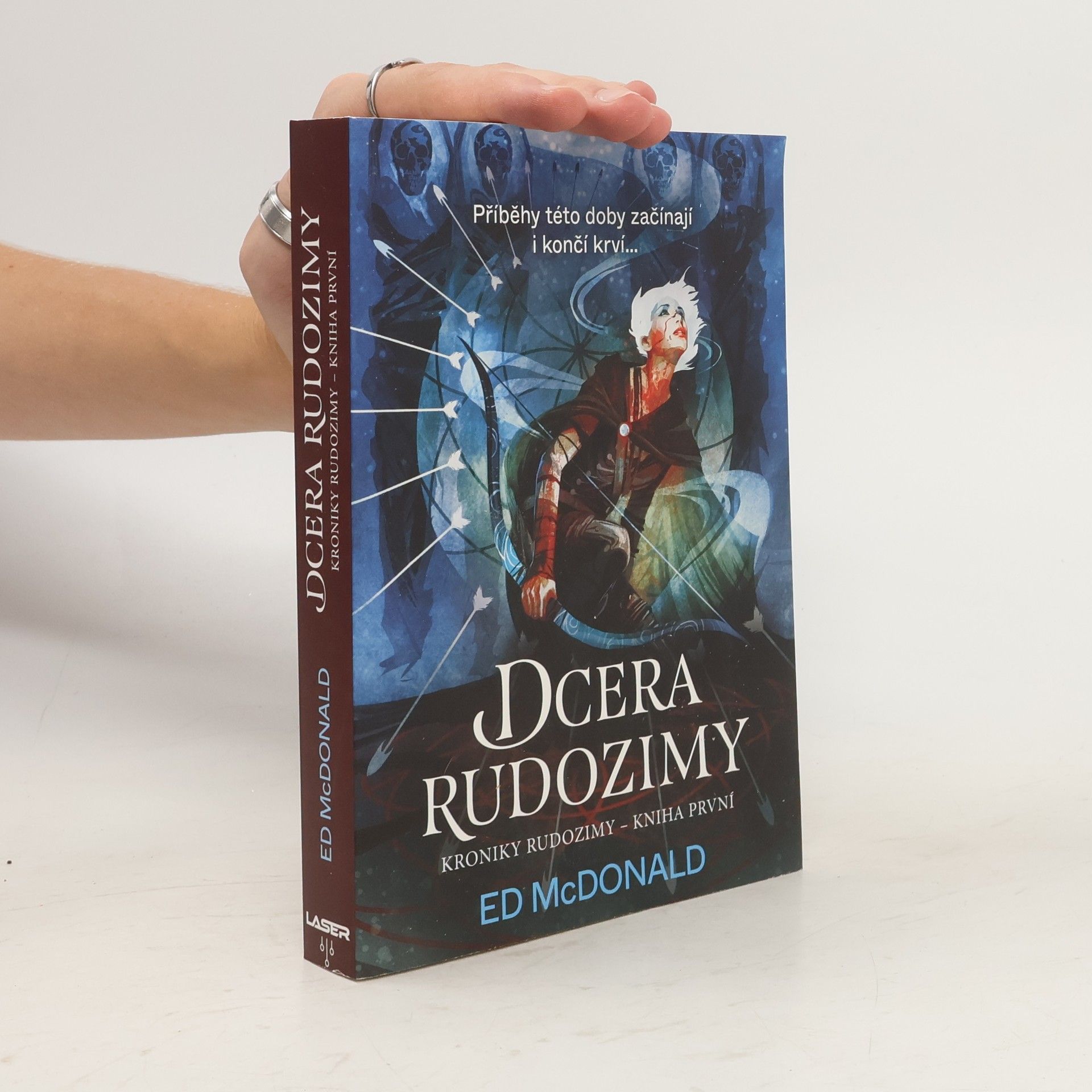 Ed McDonald Kroniky Rudozimy. Kniha první, Dcera Rudozimy