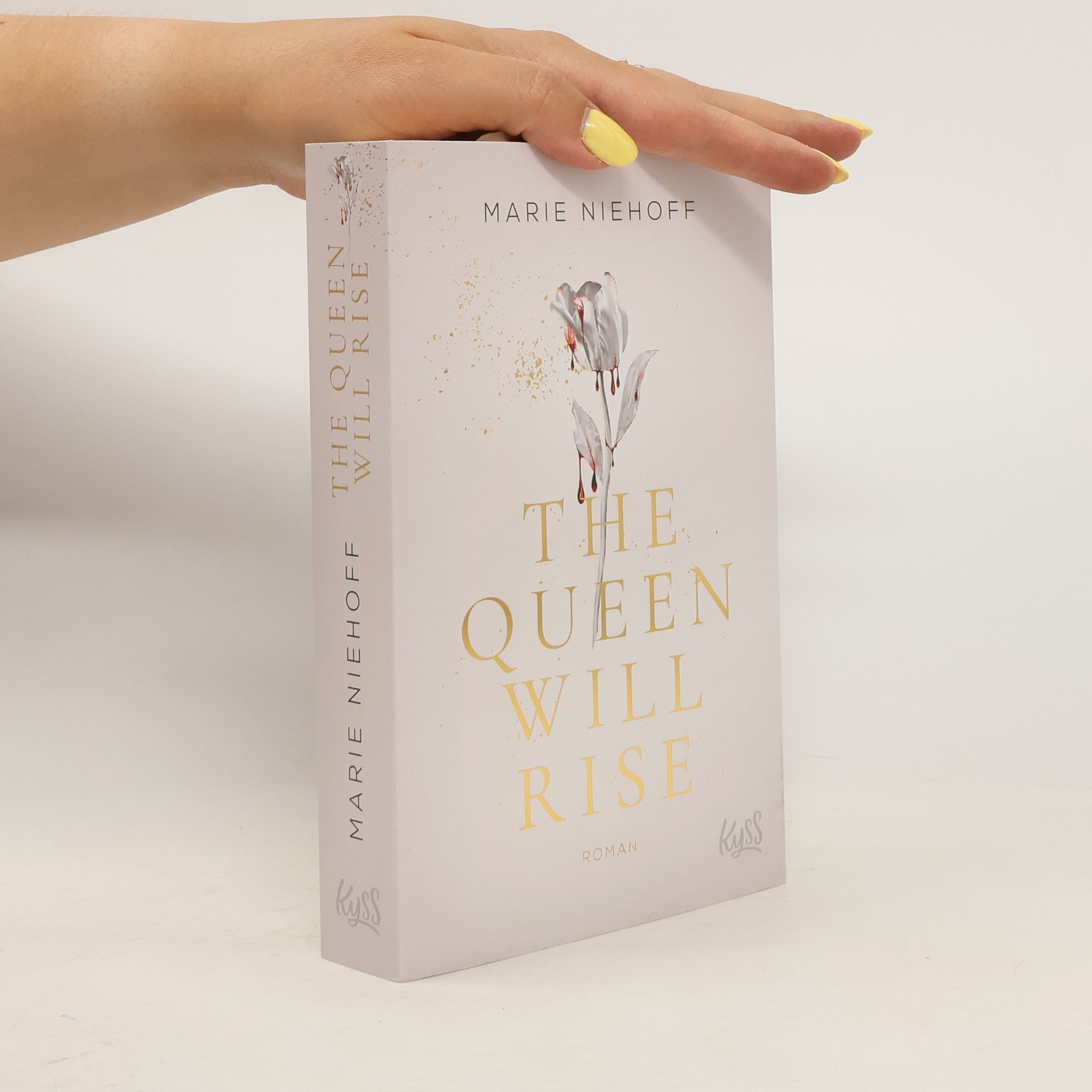 Marie Niehoff The Queen Will Rise