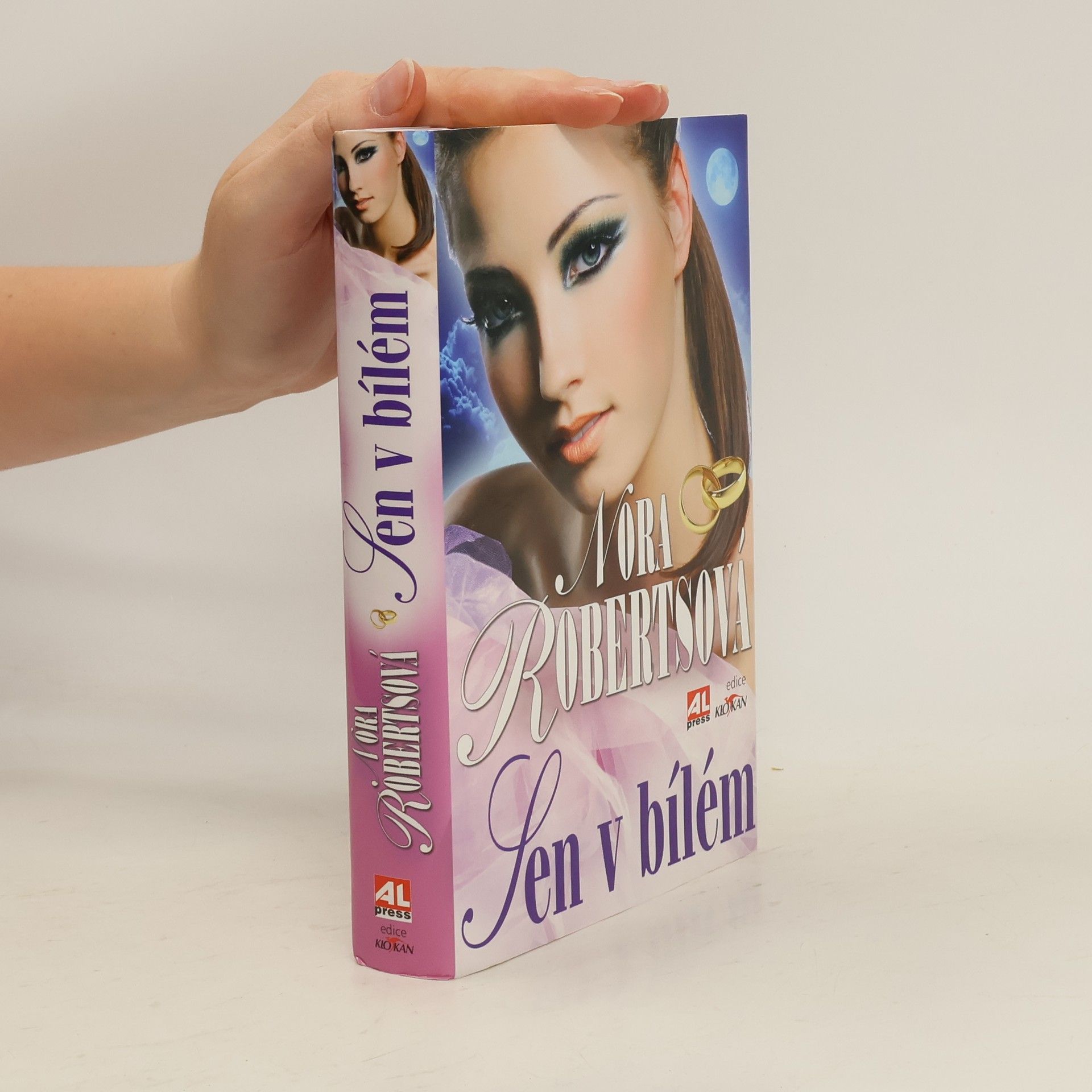 Nora Roberts Sen v bílém