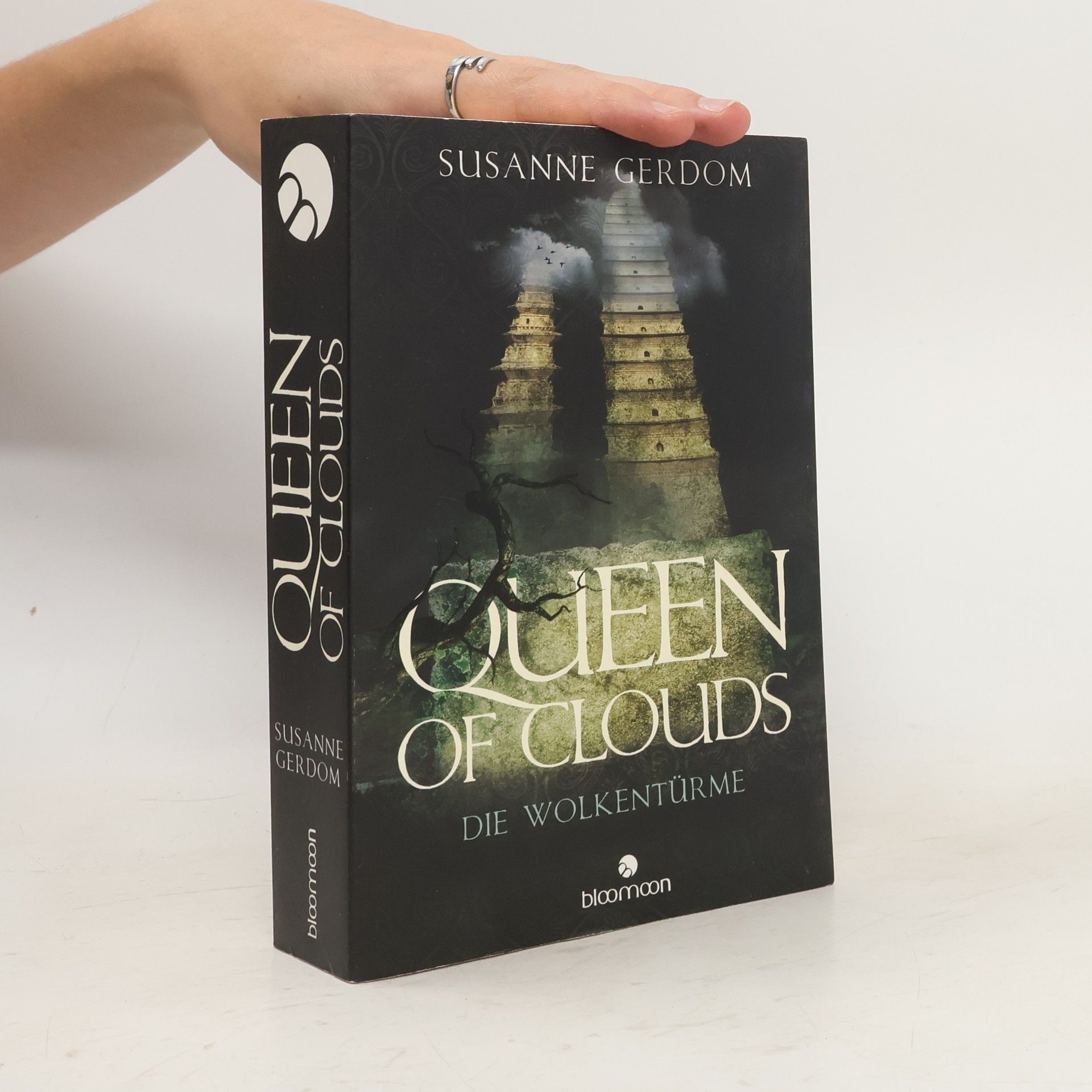 Susanne Gerdom Queen of Clouds - die Wolkentürme
