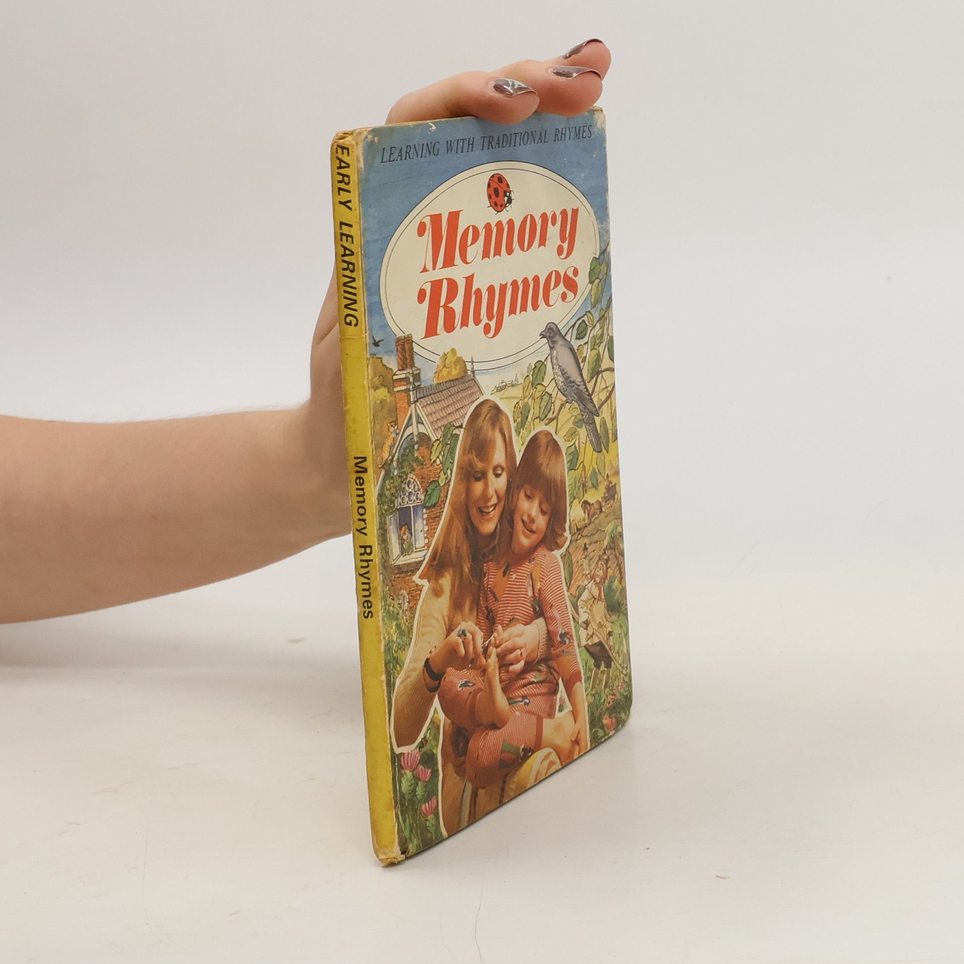 Collective Memory Rhymes