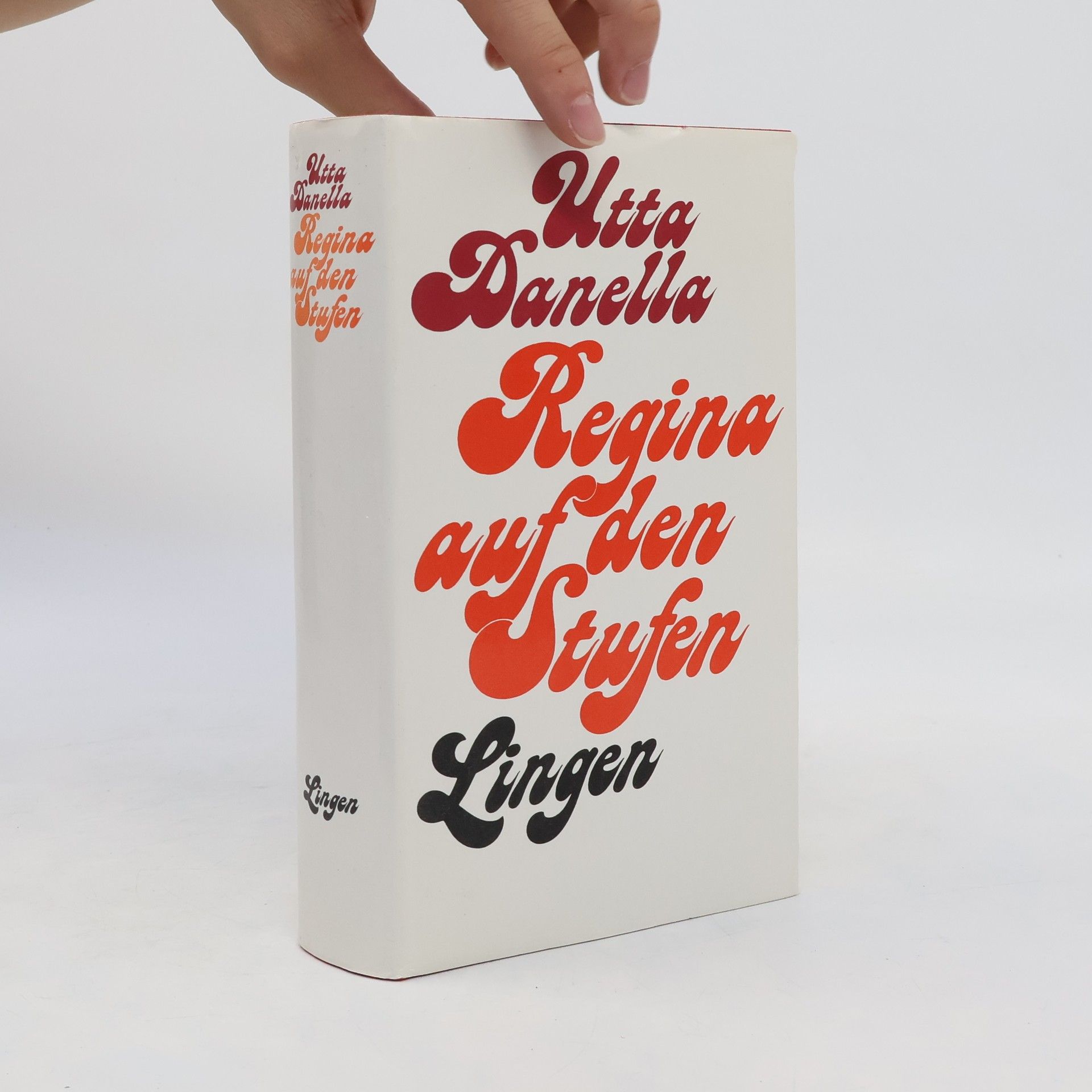 Utta Danella Regina auf den Stufen
